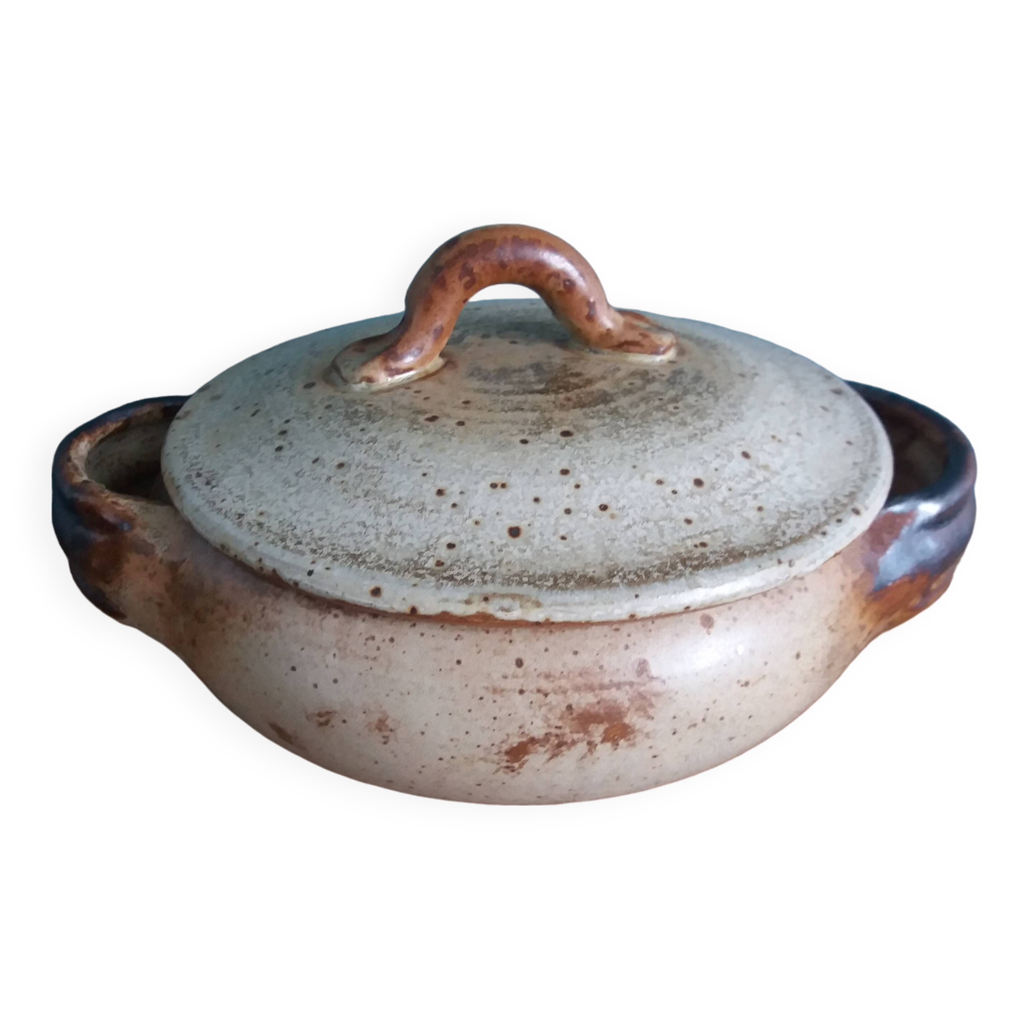 Vegetable tureen in Puisaye sandstone signed Jean-Pierre Prud'homme