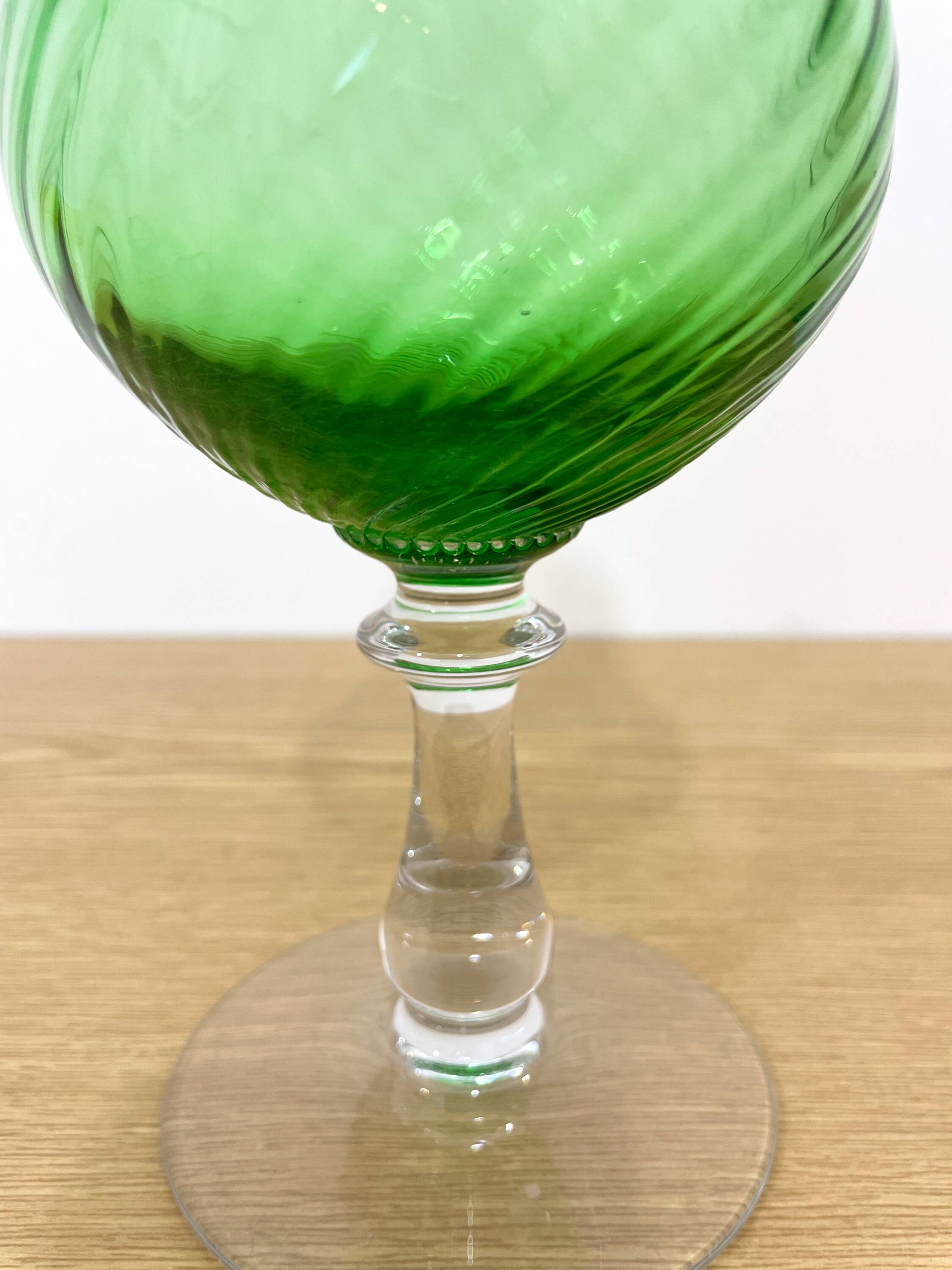 Vase en forme de verre