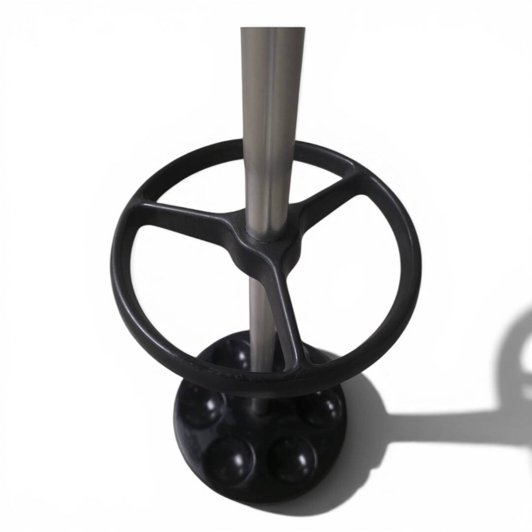 Industrial design coat rack in brushed aluminium - Circa 1990