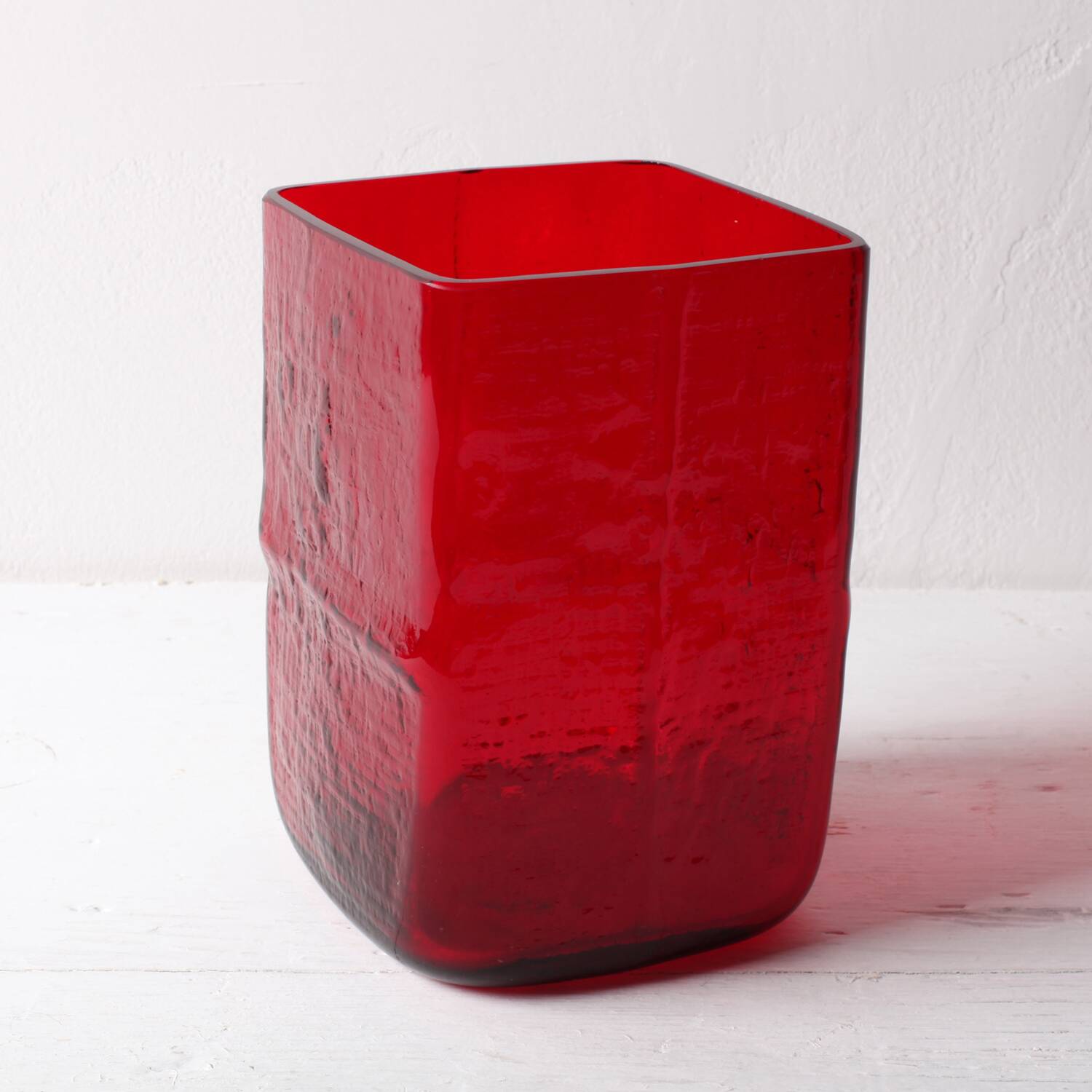 Mid-Century Modern Red Glass Vase by Christer Sjögren, Lindshammar, Sweden