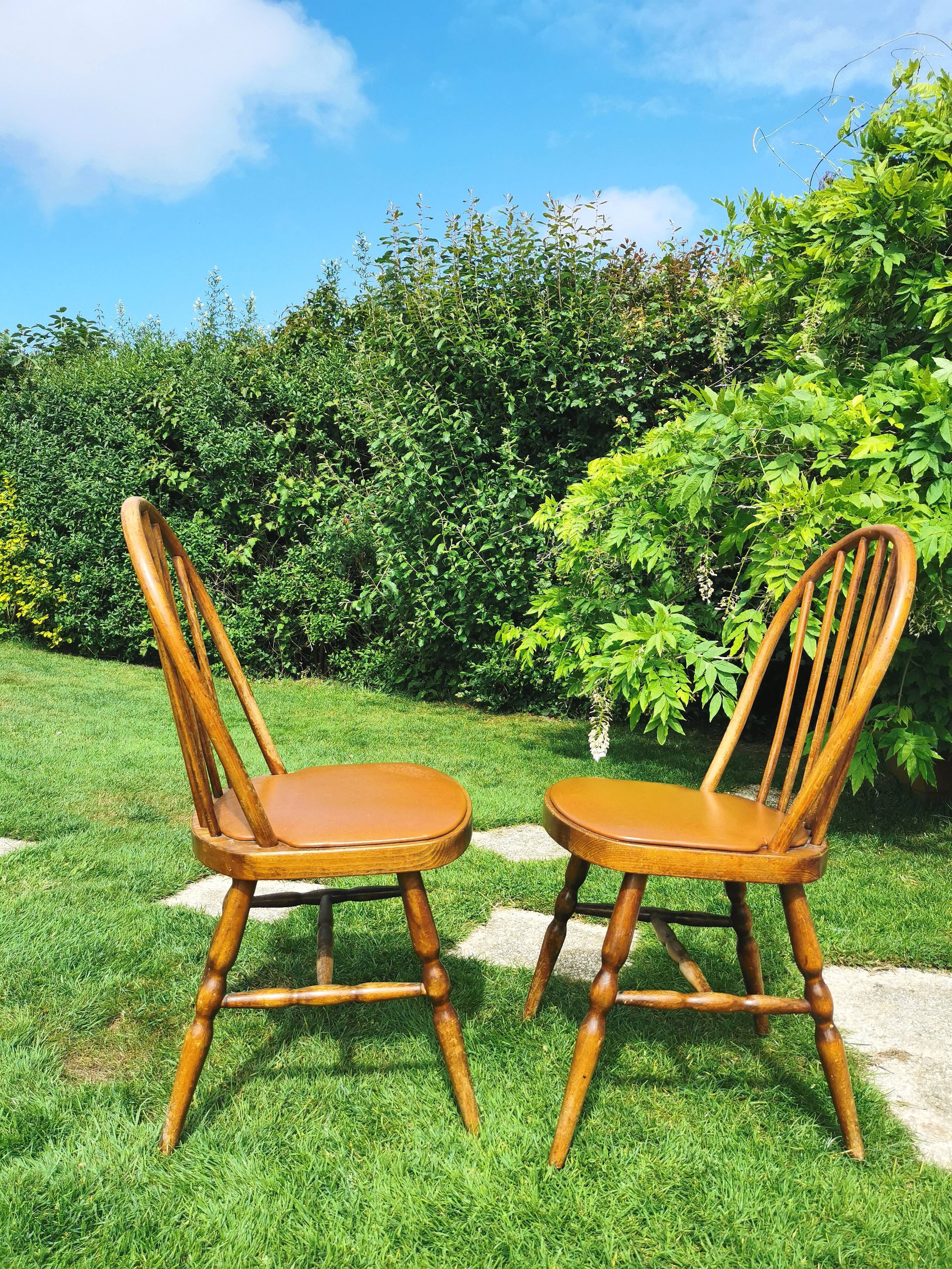 Set of 8 Baumann bistro chairs