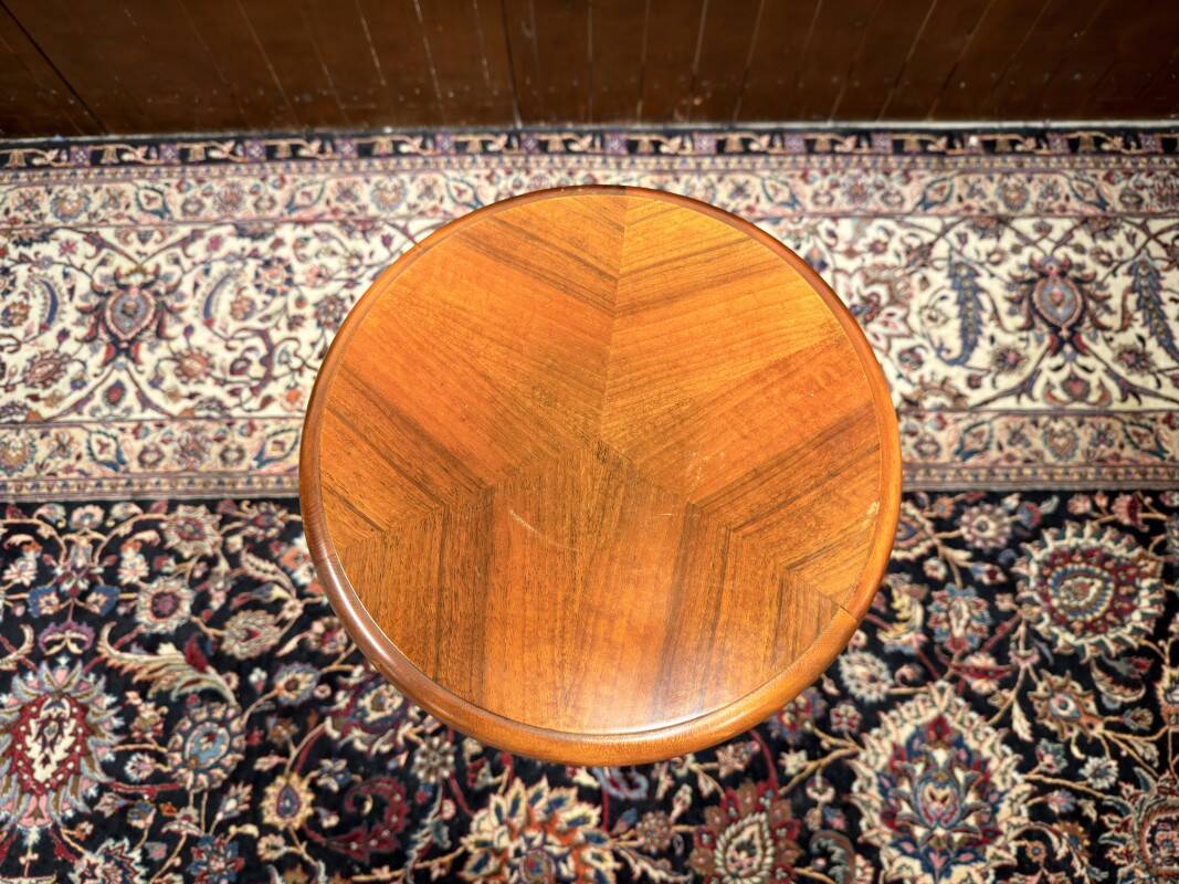 Classic Old English Pied De Stalle Plant Stand