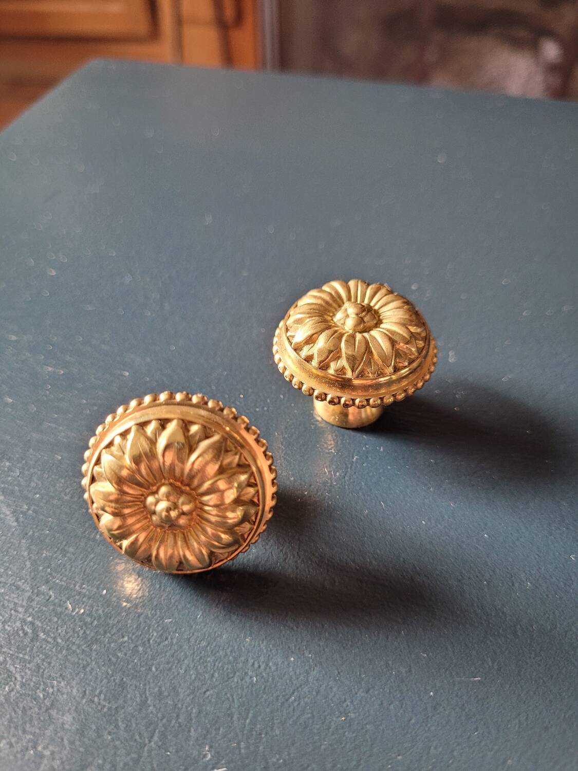 2 Louis XVI furniture knobs