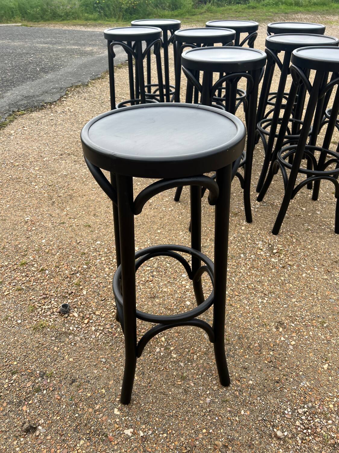 Set of 10 bar stools