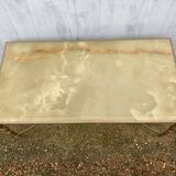 Table basse dessus pierre