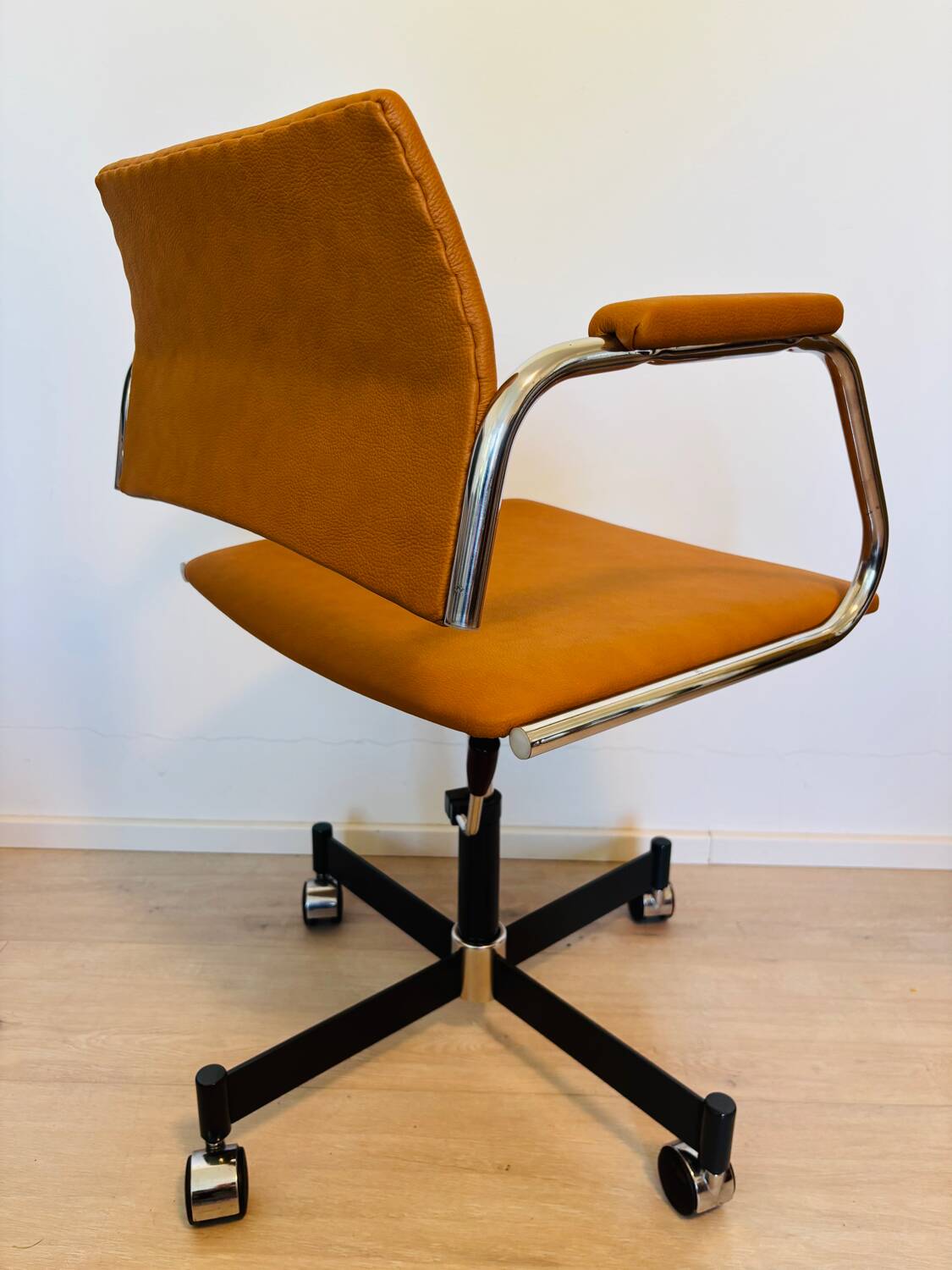 Chaise de bureau Dijon par Kovona, Tchécoslovaquie, années 190
