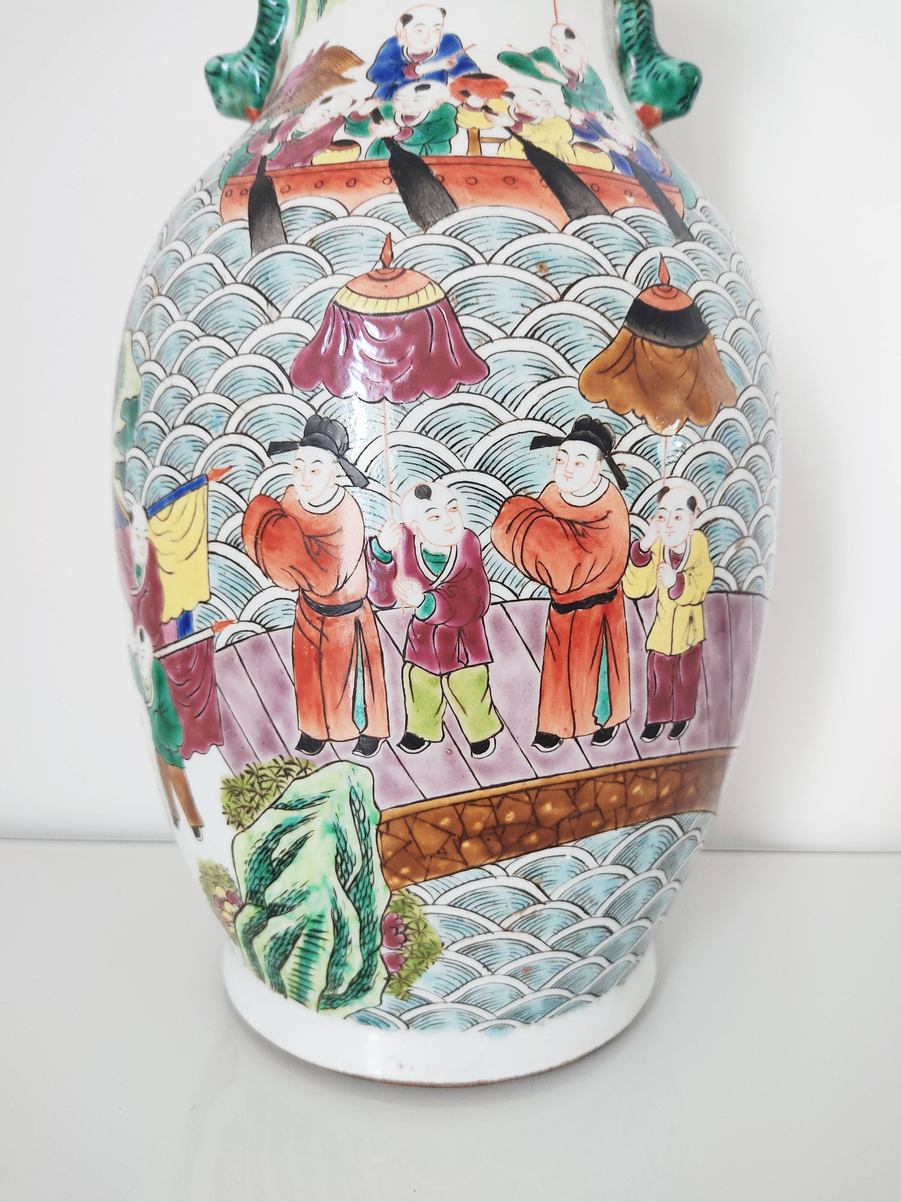 Chinese vase family green decoration dragon kite