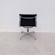 Chaises « ea 101 » de charles & ray eames pour herman miller, 1970