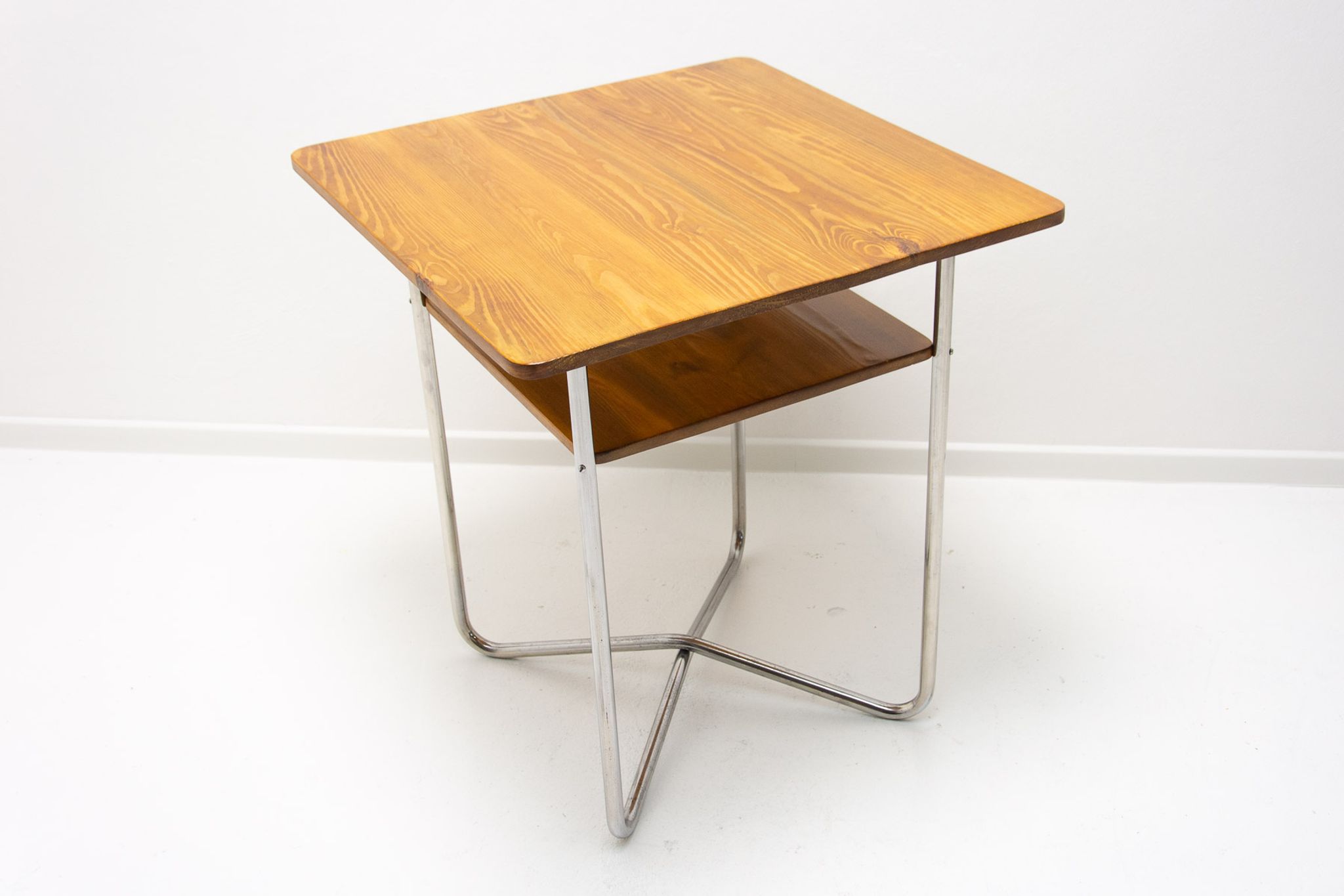 Bauhaus coffee table, Czechoslovakia, 1930´s