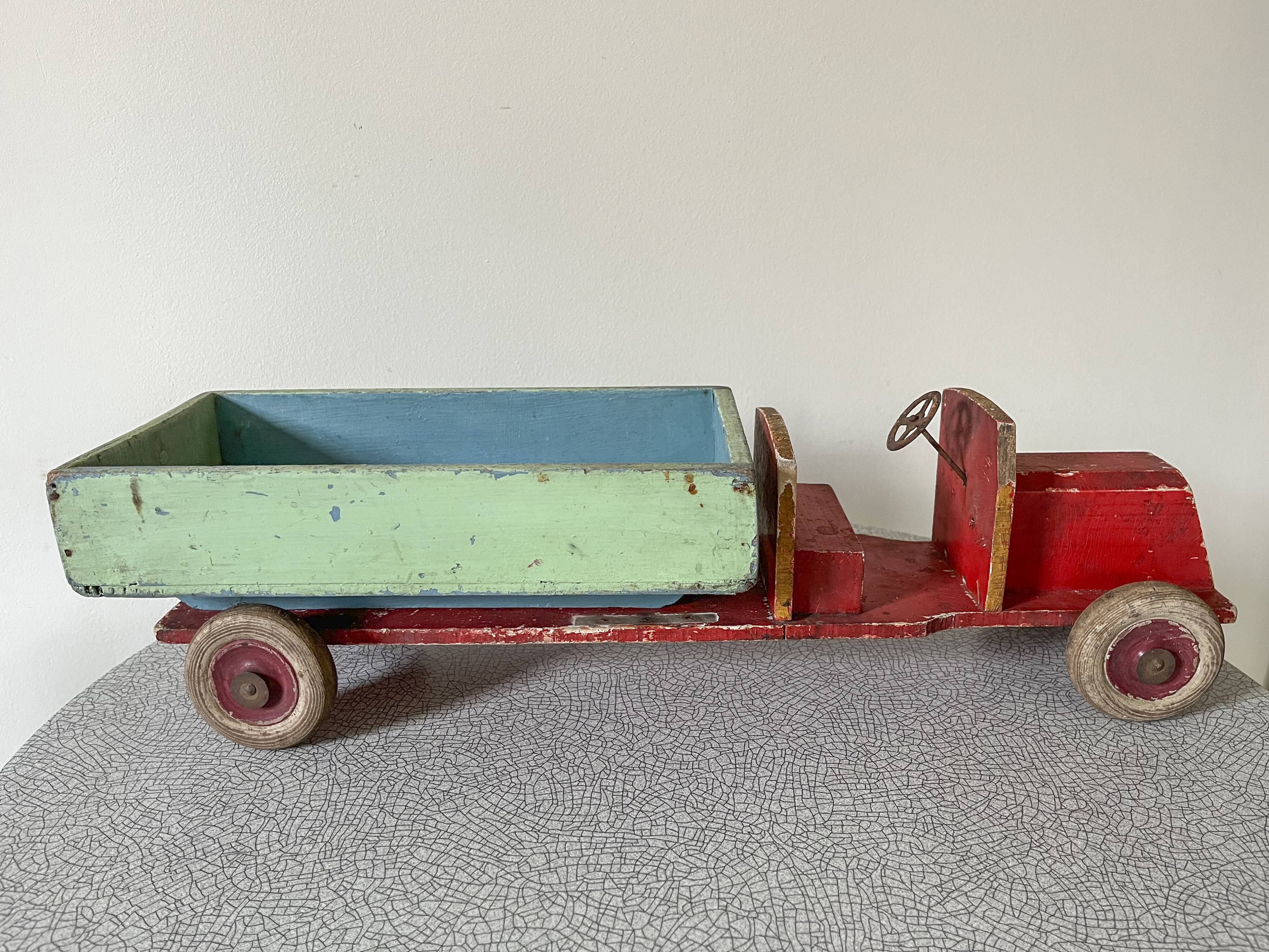 Wooden flatbed truck from the 30s-40s