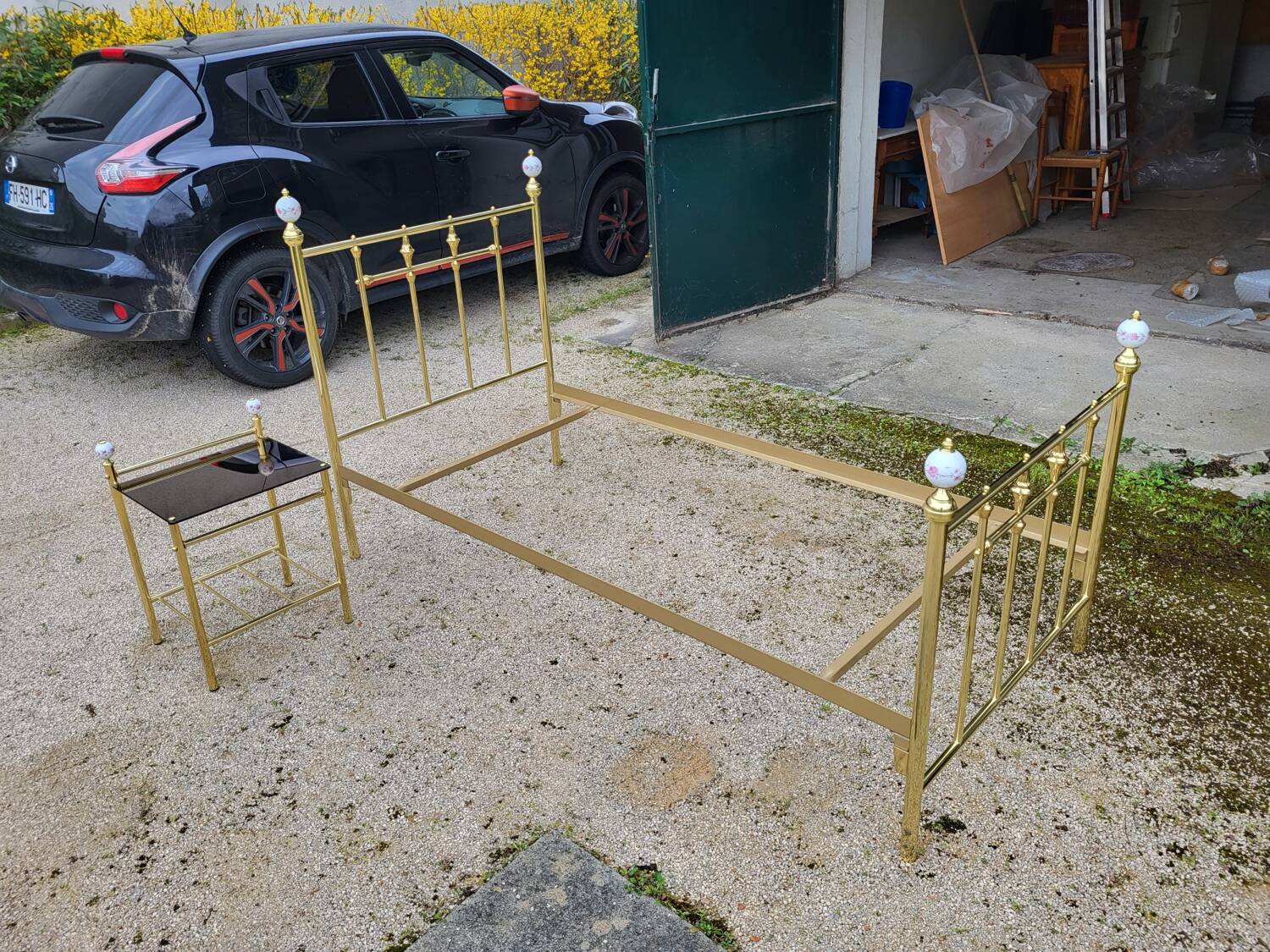 Vintage single bed and nightstand in gilded brass