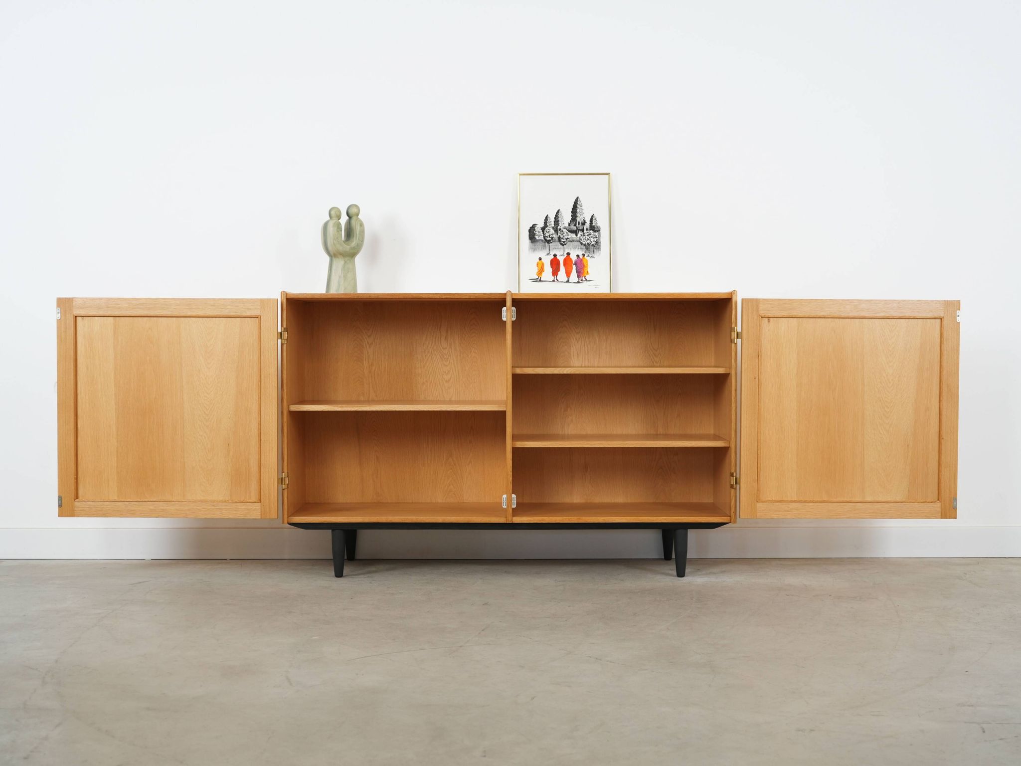 Ash cabinet, Danish design, 1970s, manufacturer: Lyby Møbler