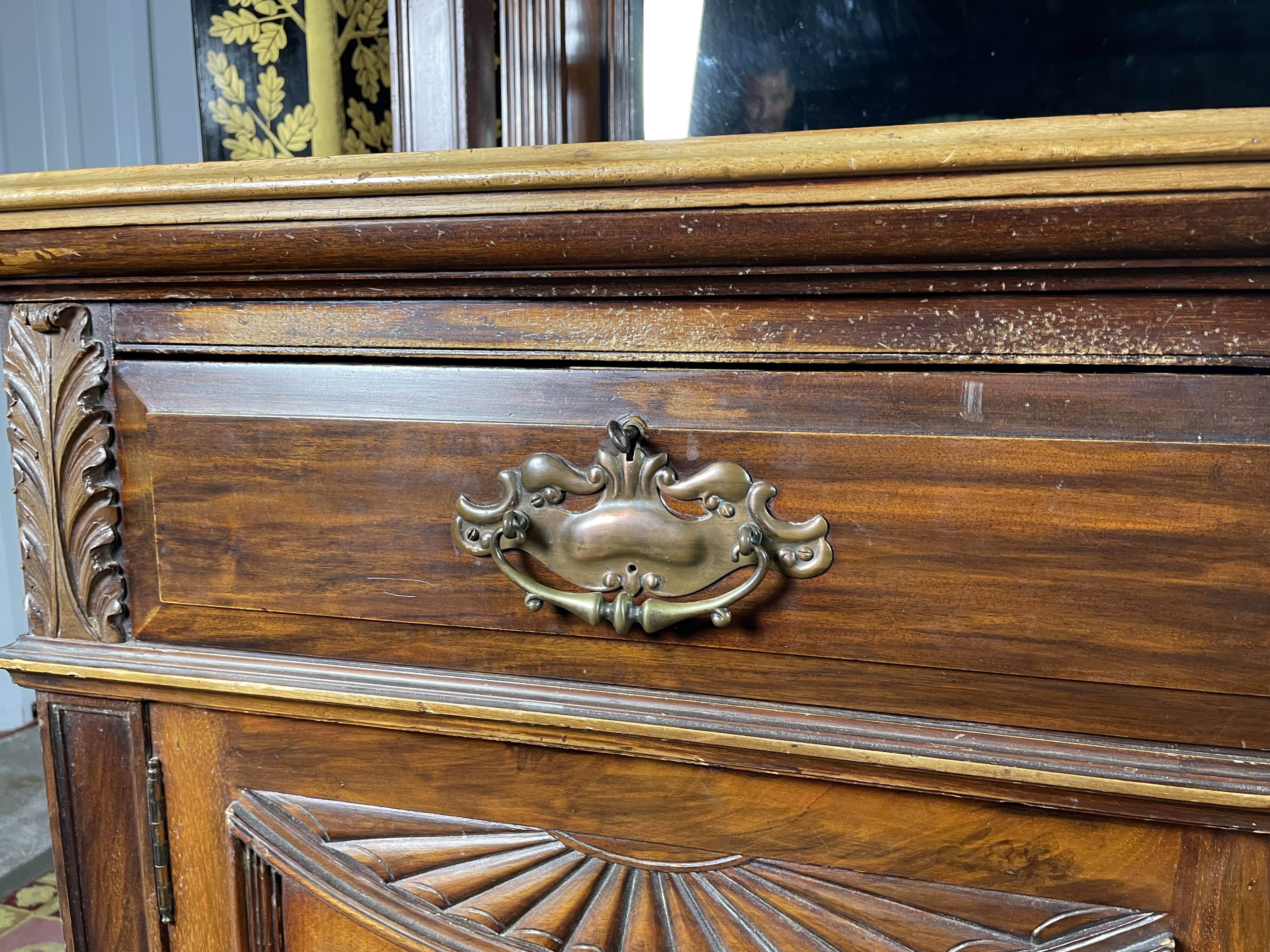English buffet in solid mahogany hobbs&compagnie london