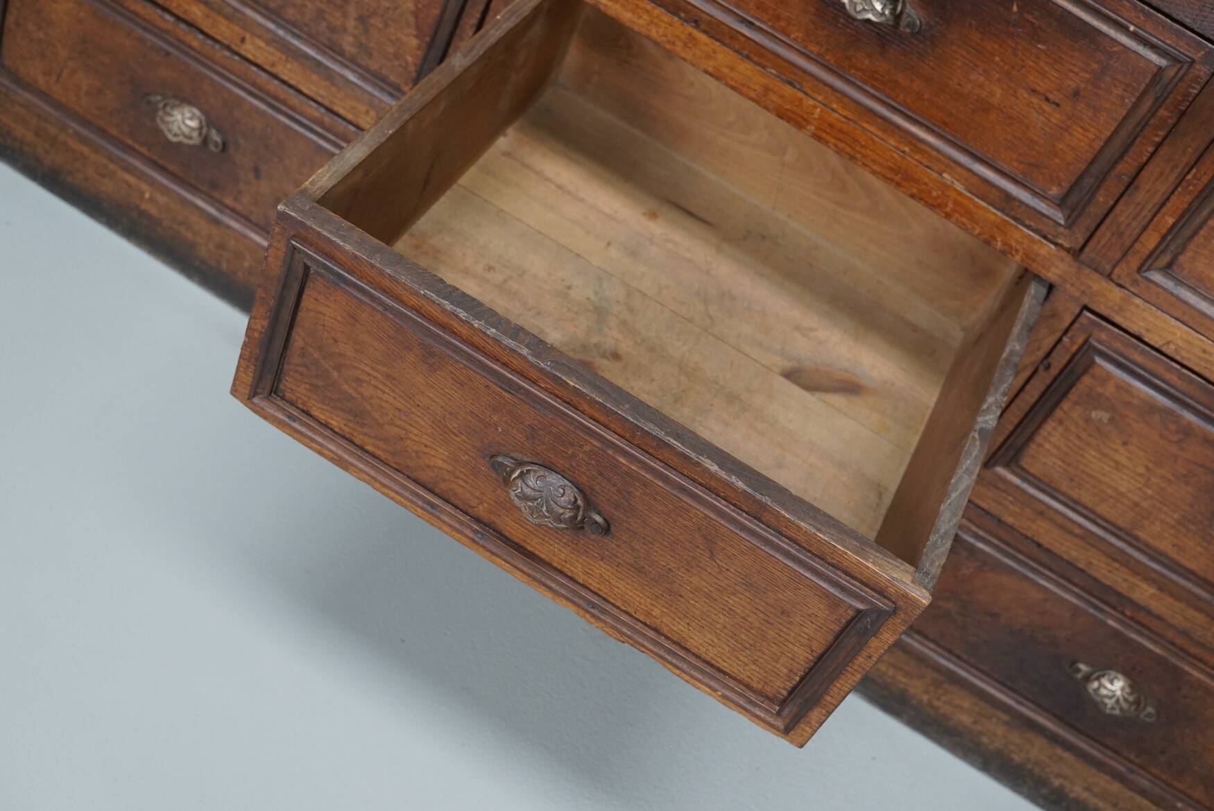 Apothicaire / Classeur Antique en Chêne et Bois Fruitiers, France, Début du 20ème Siècle