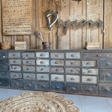 Ancien meuble de métier