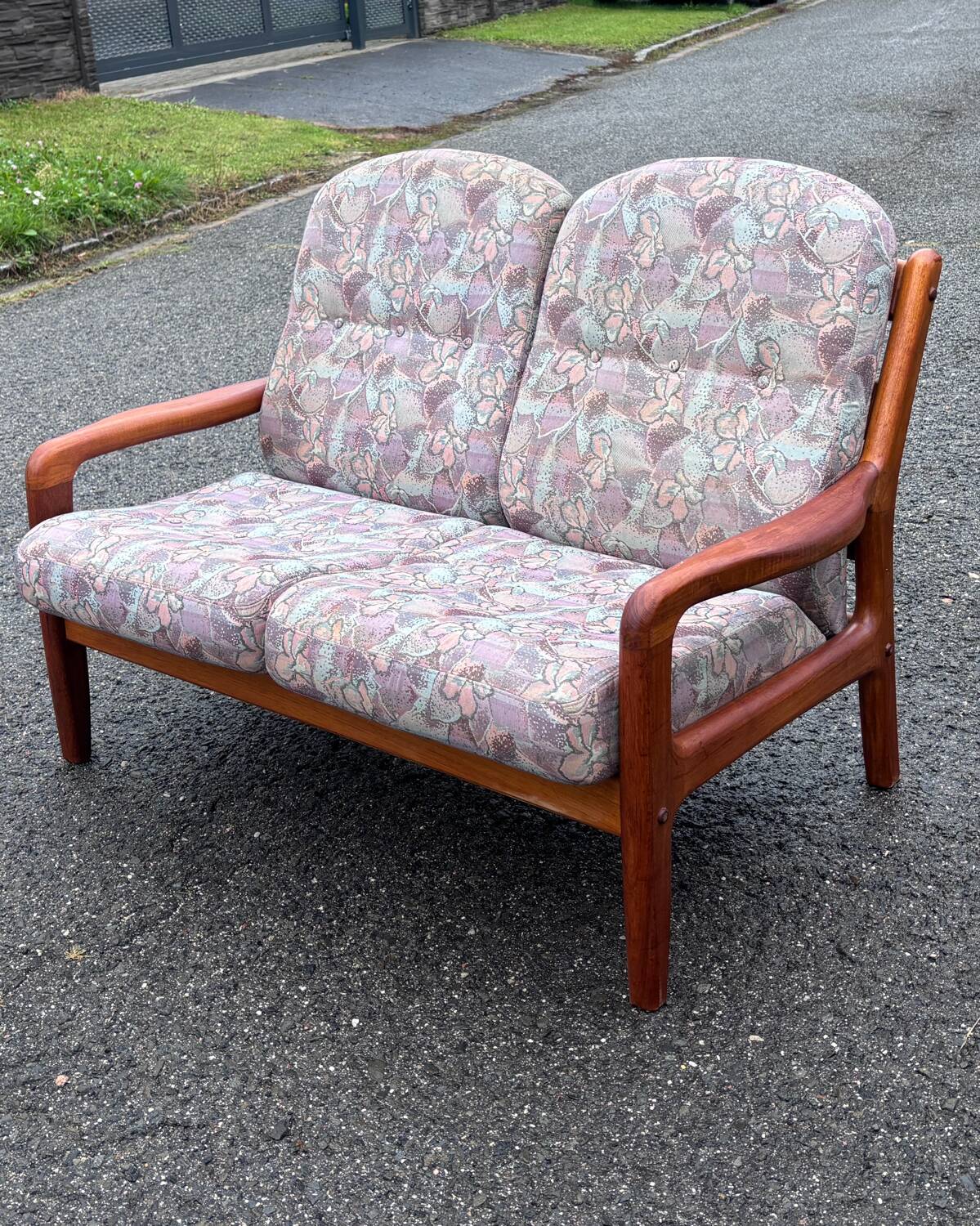 Danish two-seater sofa by g. thams