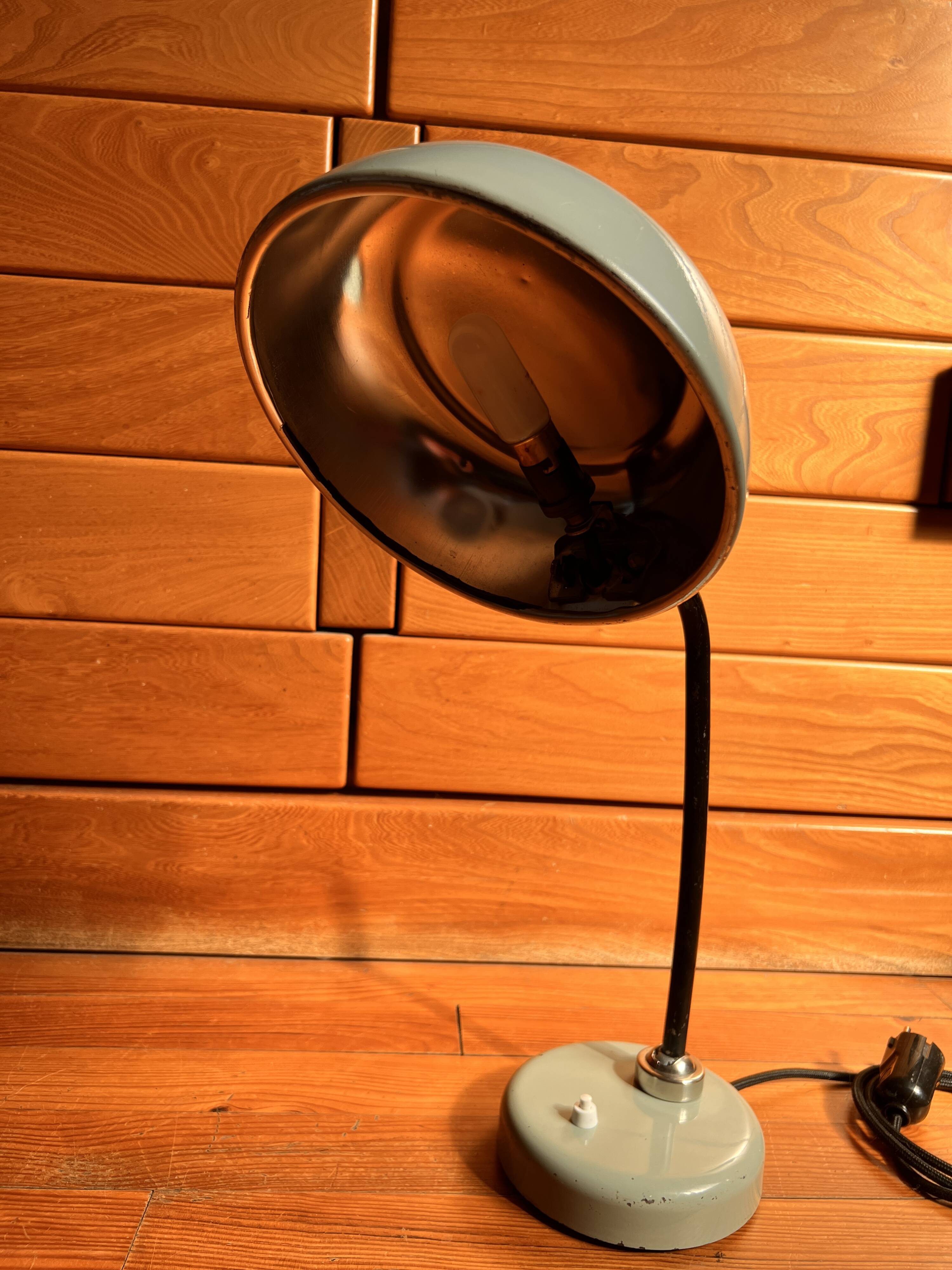 1950s desk lamp, industrial style