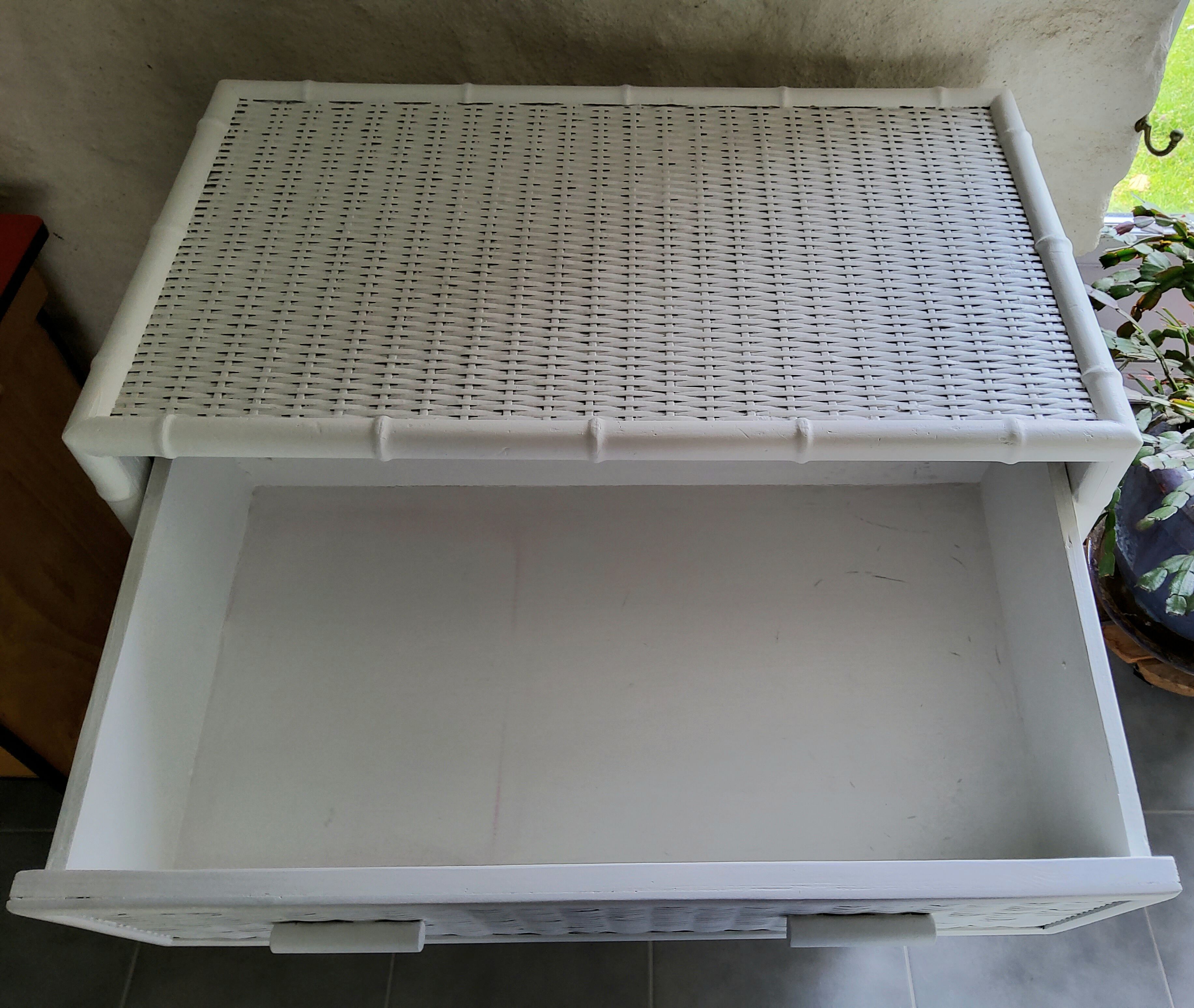 Rattan chest of drawers 70s