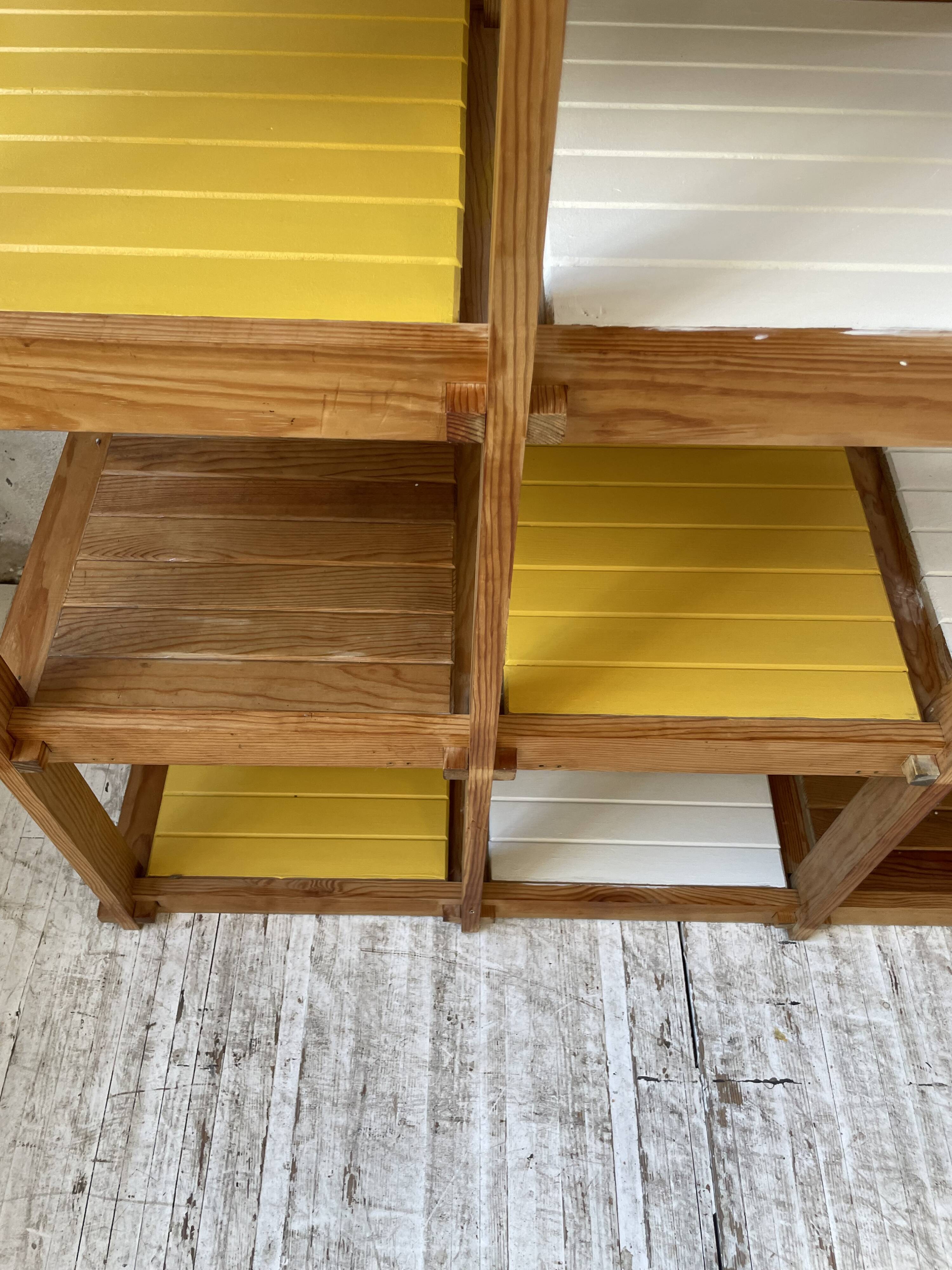 Bauhaus Maison Regain yellow white shelf