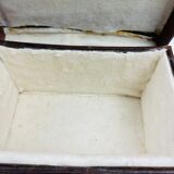 Old leather vanity-case