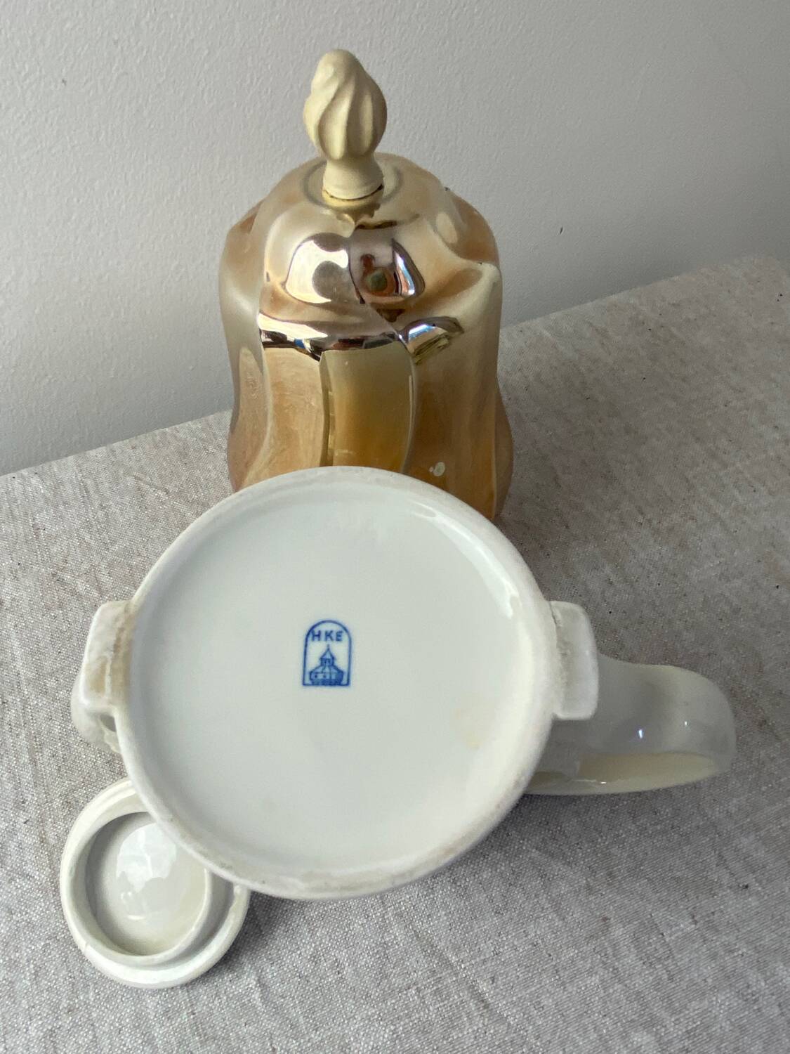 HKE porcelain thermal teapot