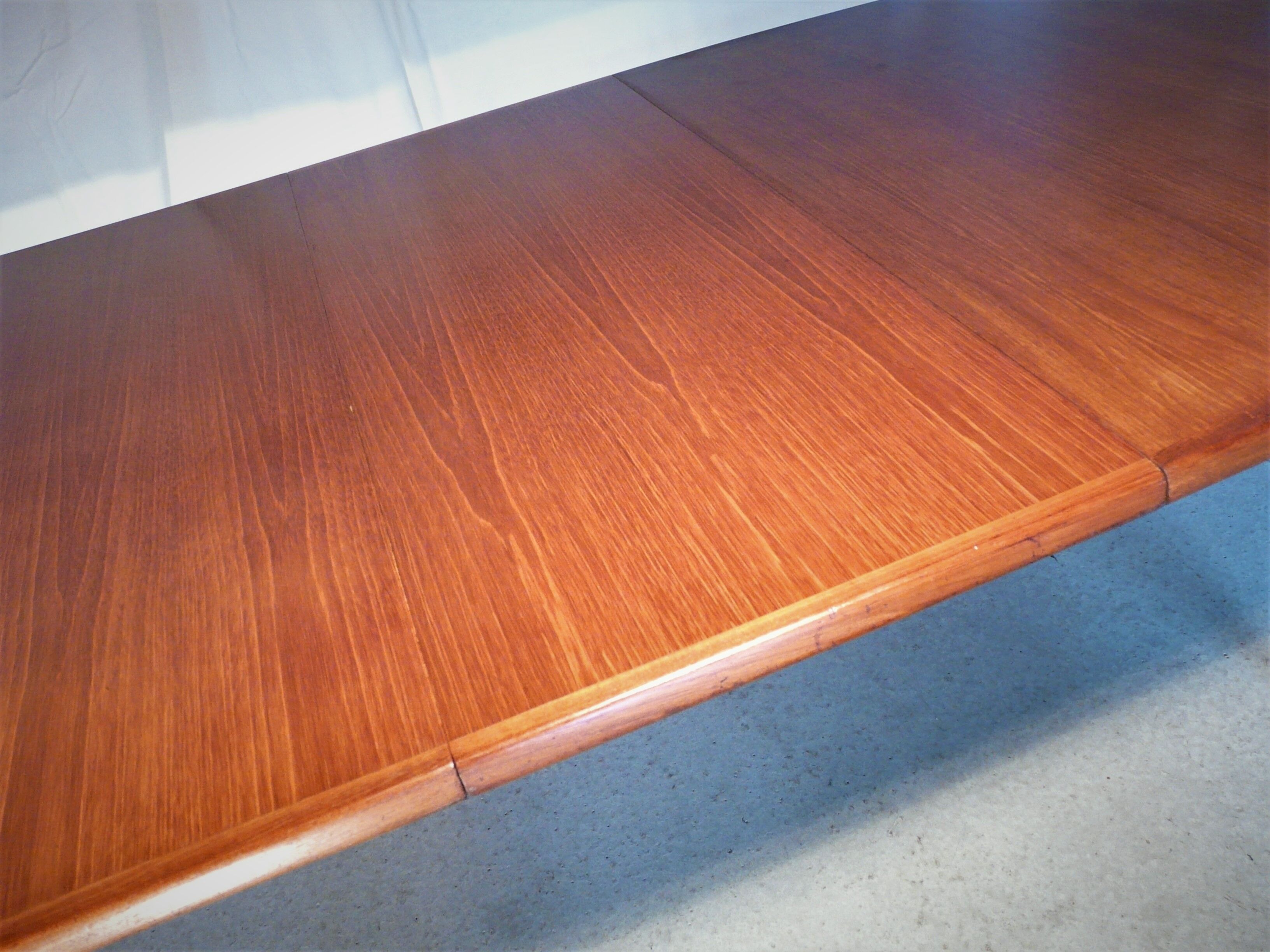 Scandinavian vintage extendable rectangular table