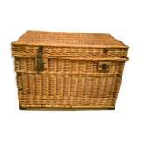 Wicker trunk
