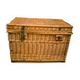 Wicker trunk