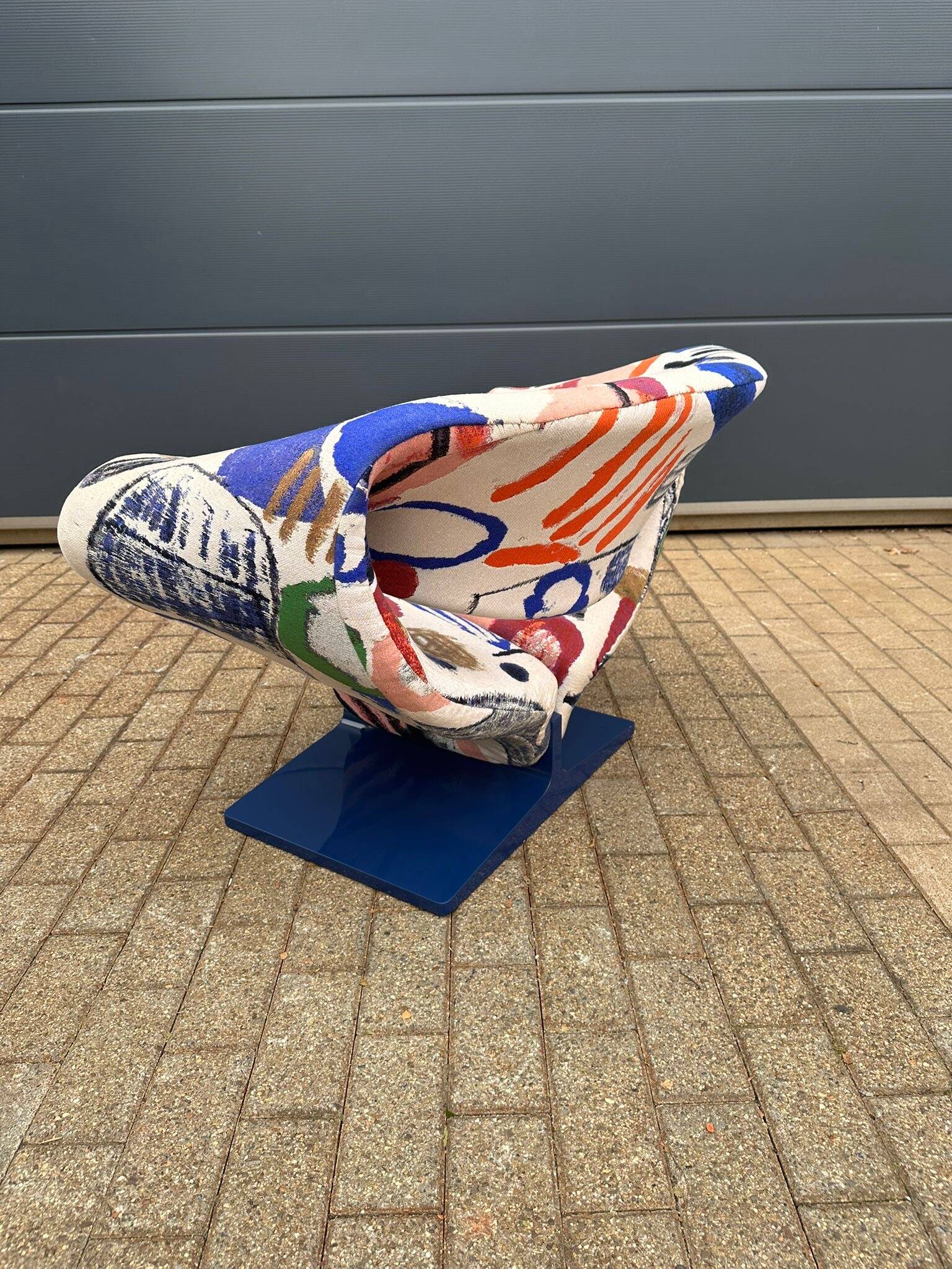 Artifort Ribbon chair by Pierre Paulin, Pierre Frey: The Painter's Canvas