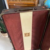 Ancienne malle cabine vintage