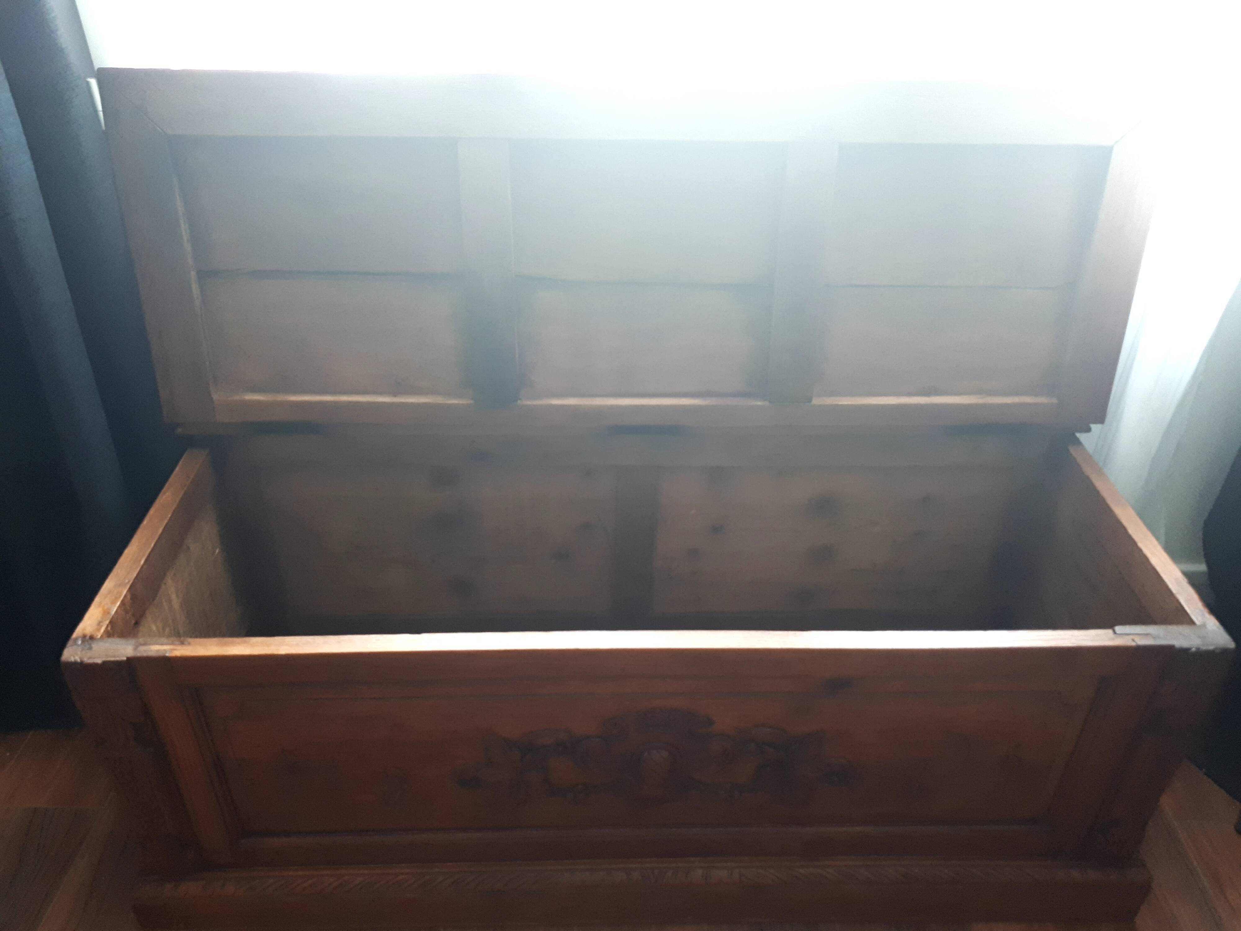 Large oak bench chest