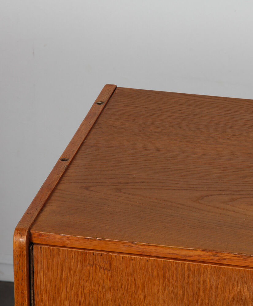 Oak row by Jiri Jiroutek, model U-460, 1960