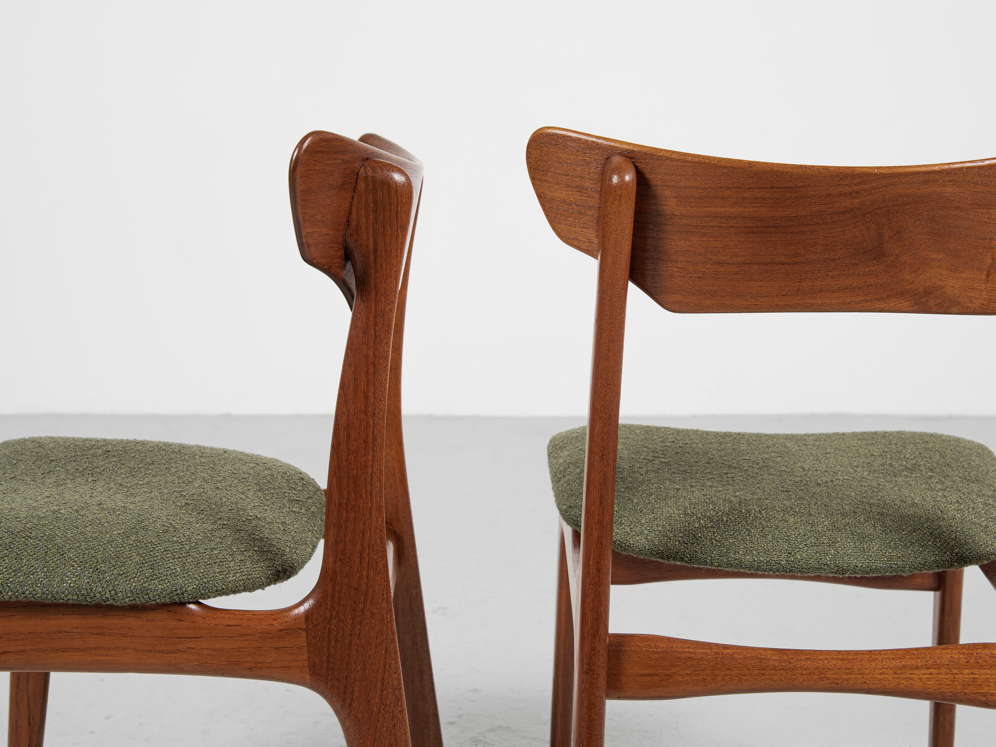 10 chairs in teak by Schiønning & Elgaard 1960s