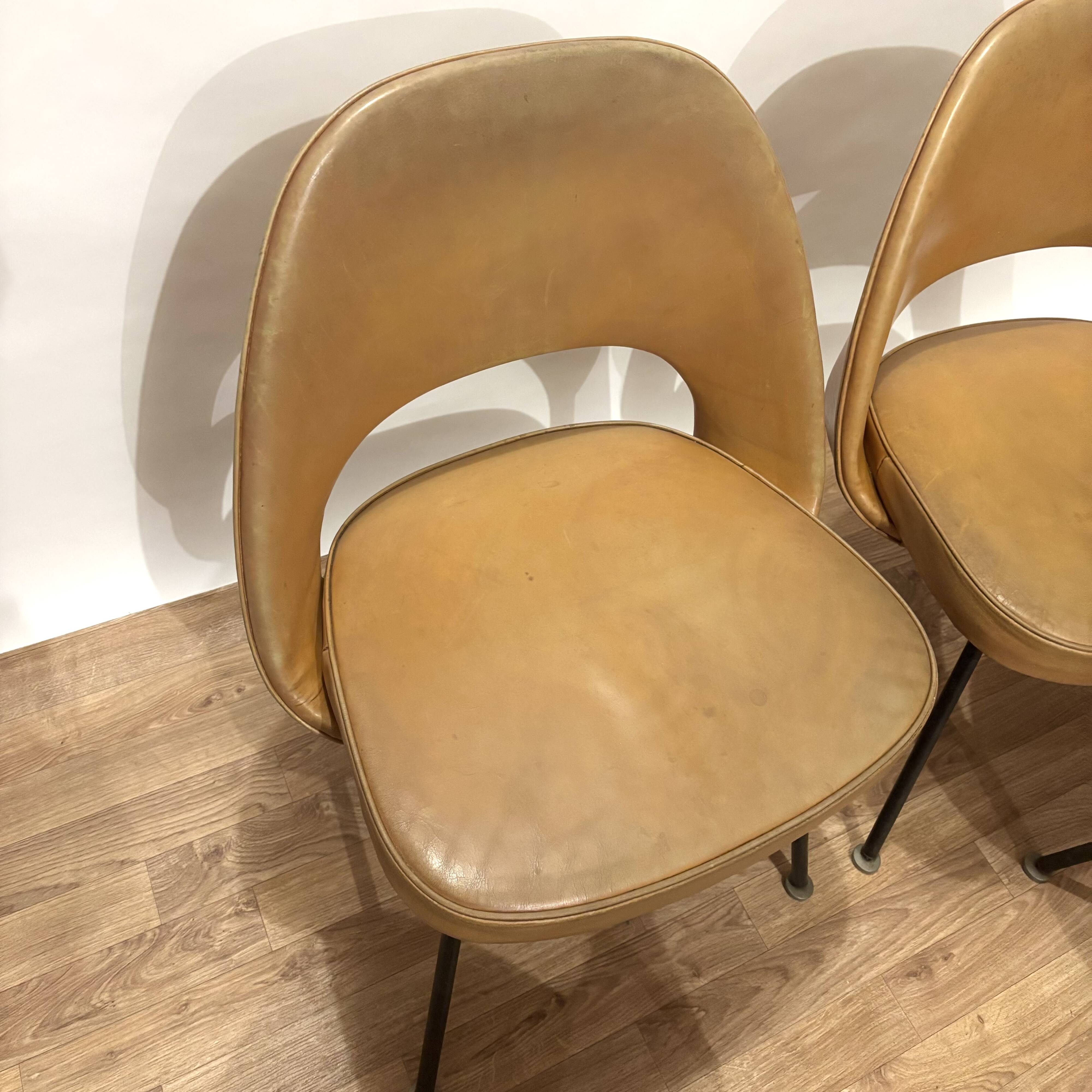 Set de 4 chaises Conférence de Saarinen pour Knoll International