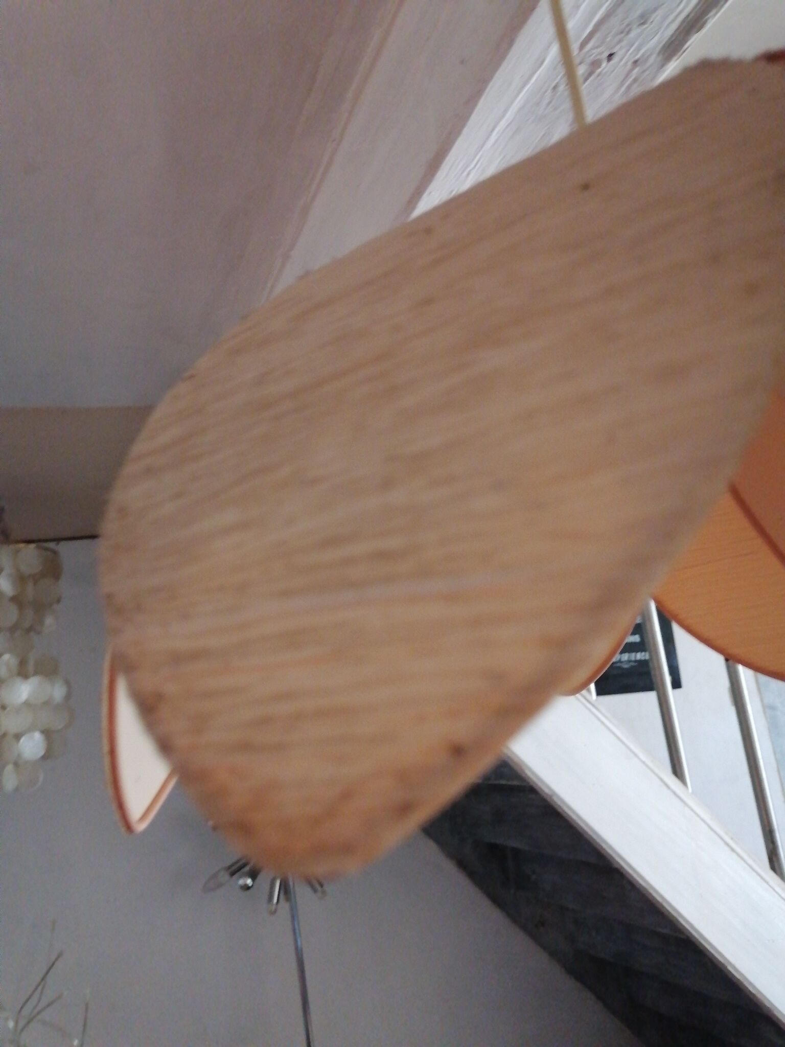 Vintage corolla petal flower suspension