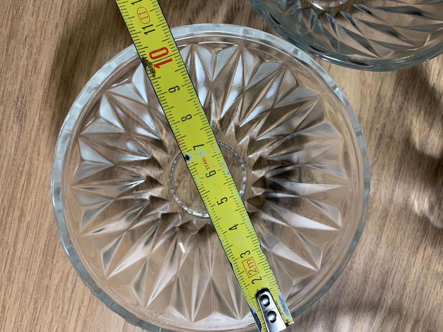 Fruit salad service, salad bowl and 6 glass ramekins