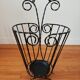 Porte-parapluie vintage en fer torsadé – années 60