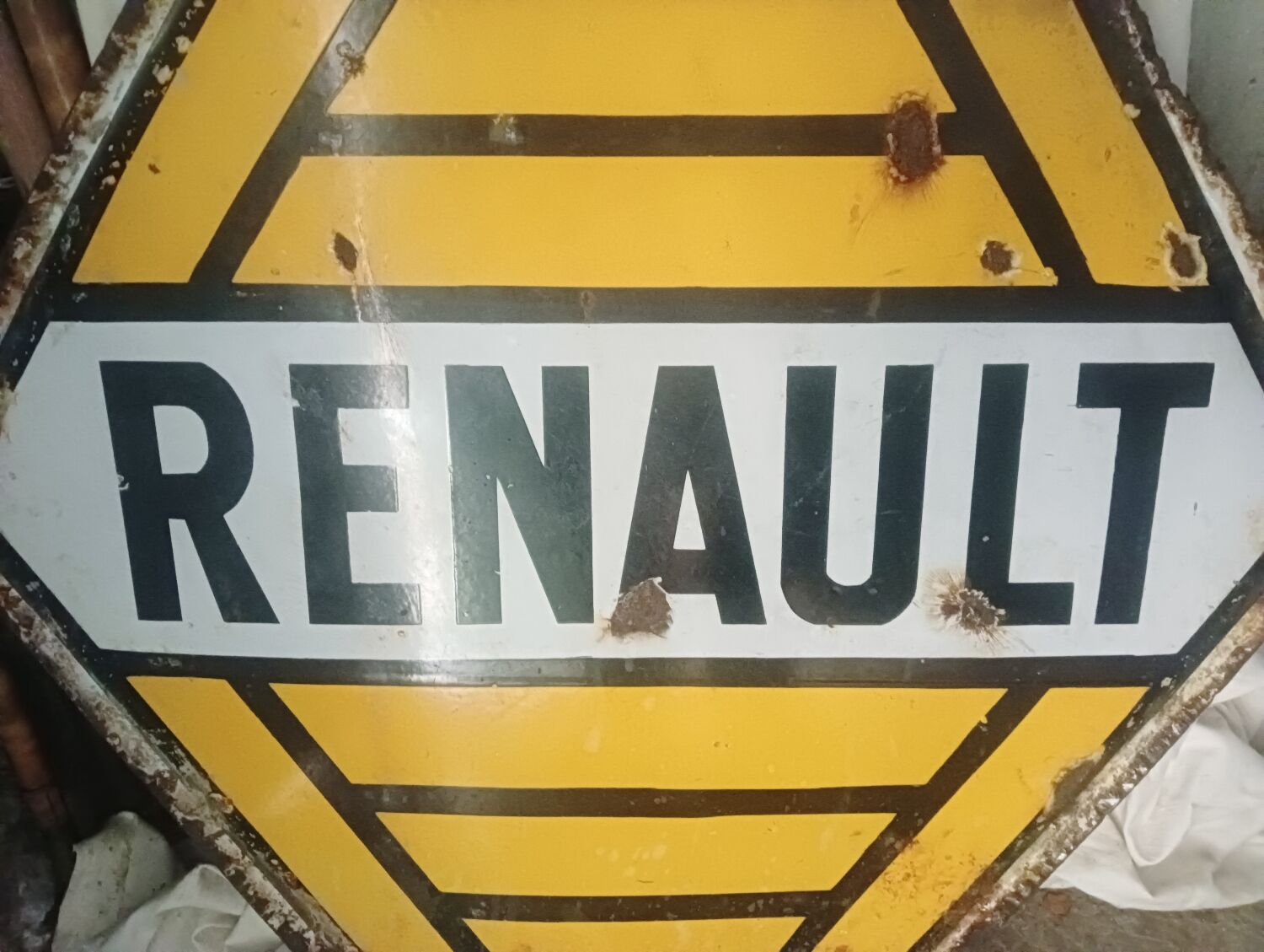 Old garage enamelled plate "renault"
