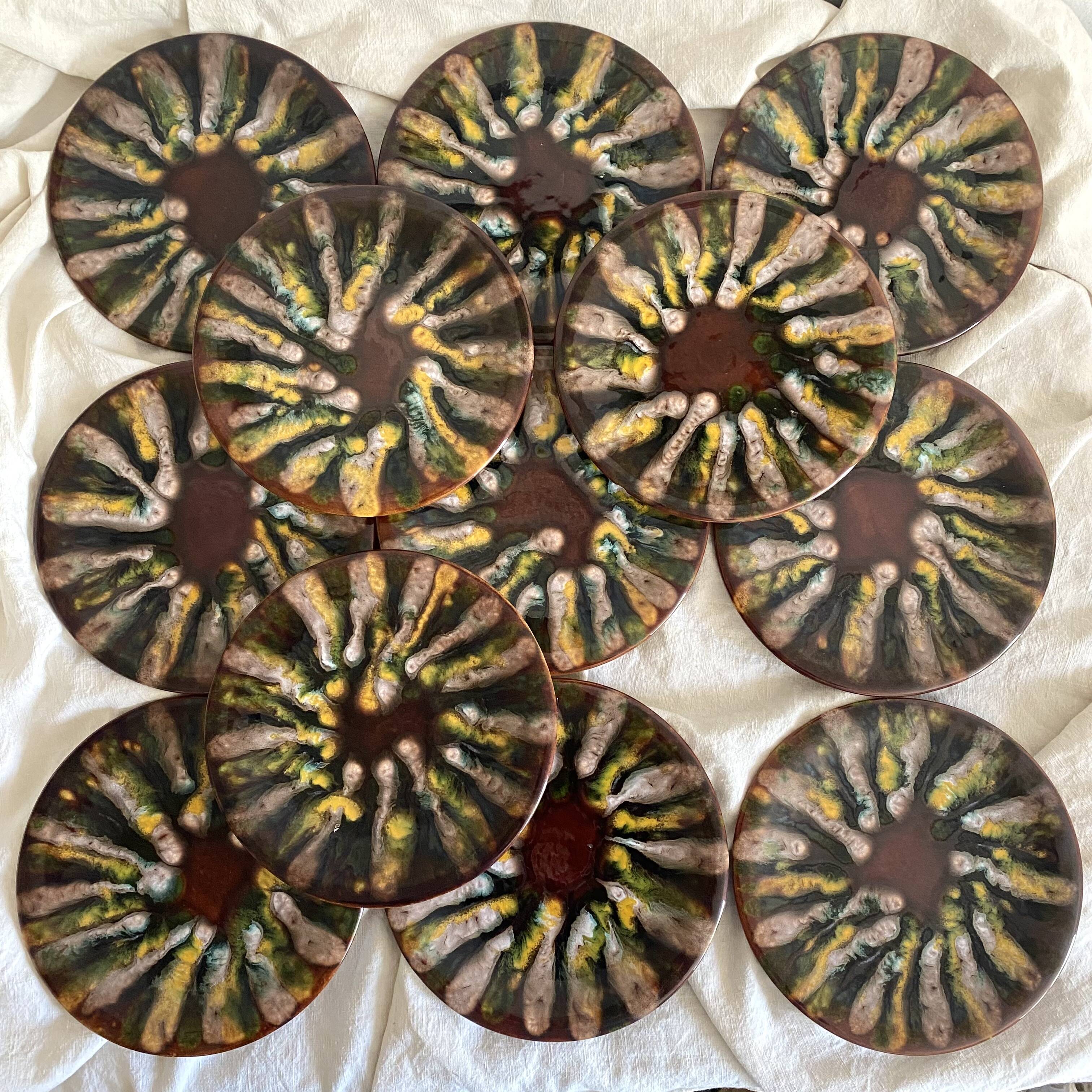 Saint Jean de Bretagne earthenware dessert plates
