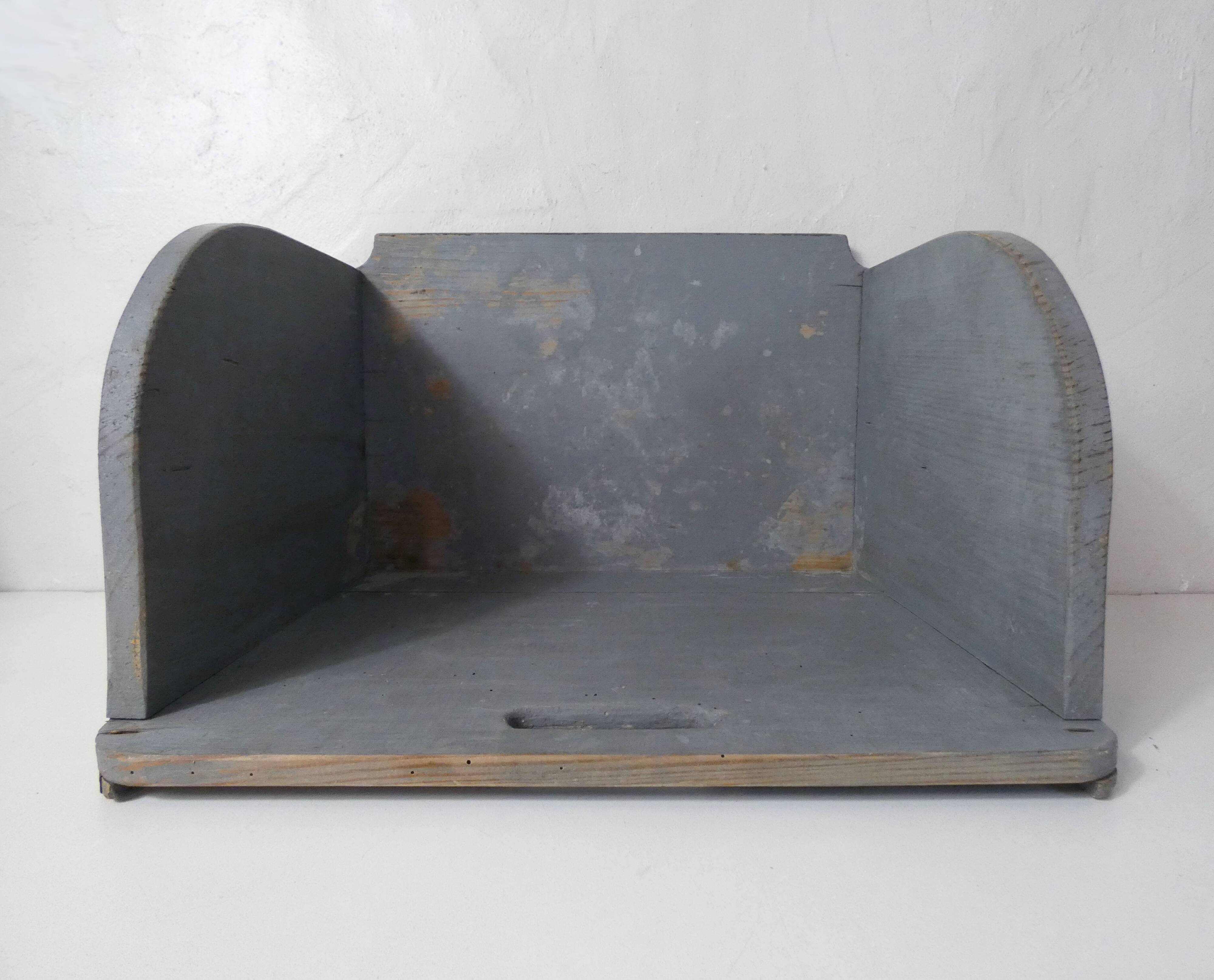 Ancien carrosse de lavandière étagère en bois