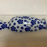 Bouquetière vase of blue flowers