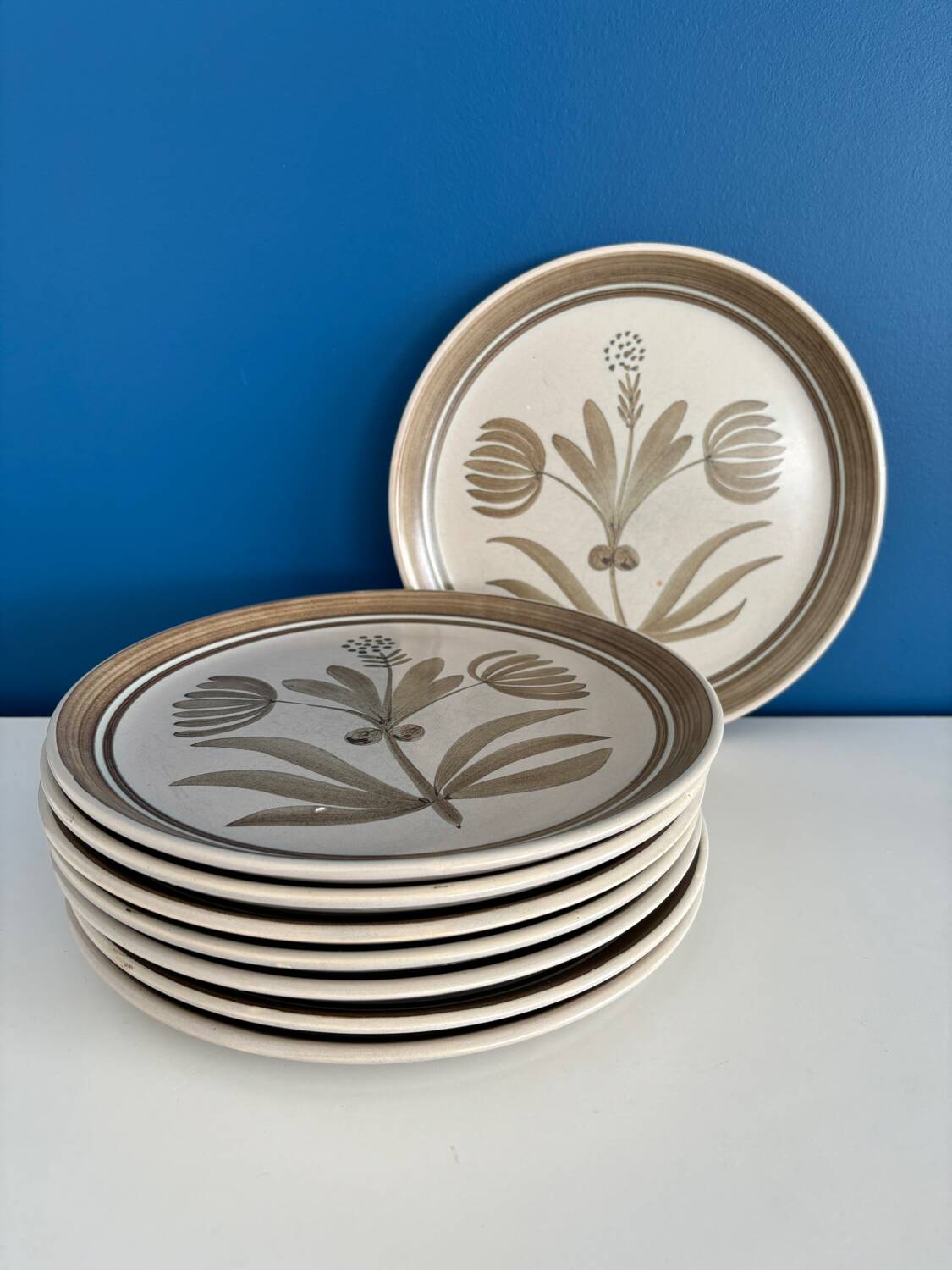 Longchamp flower flat plate