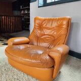 Michel Cadestin leather armchair for Airbone