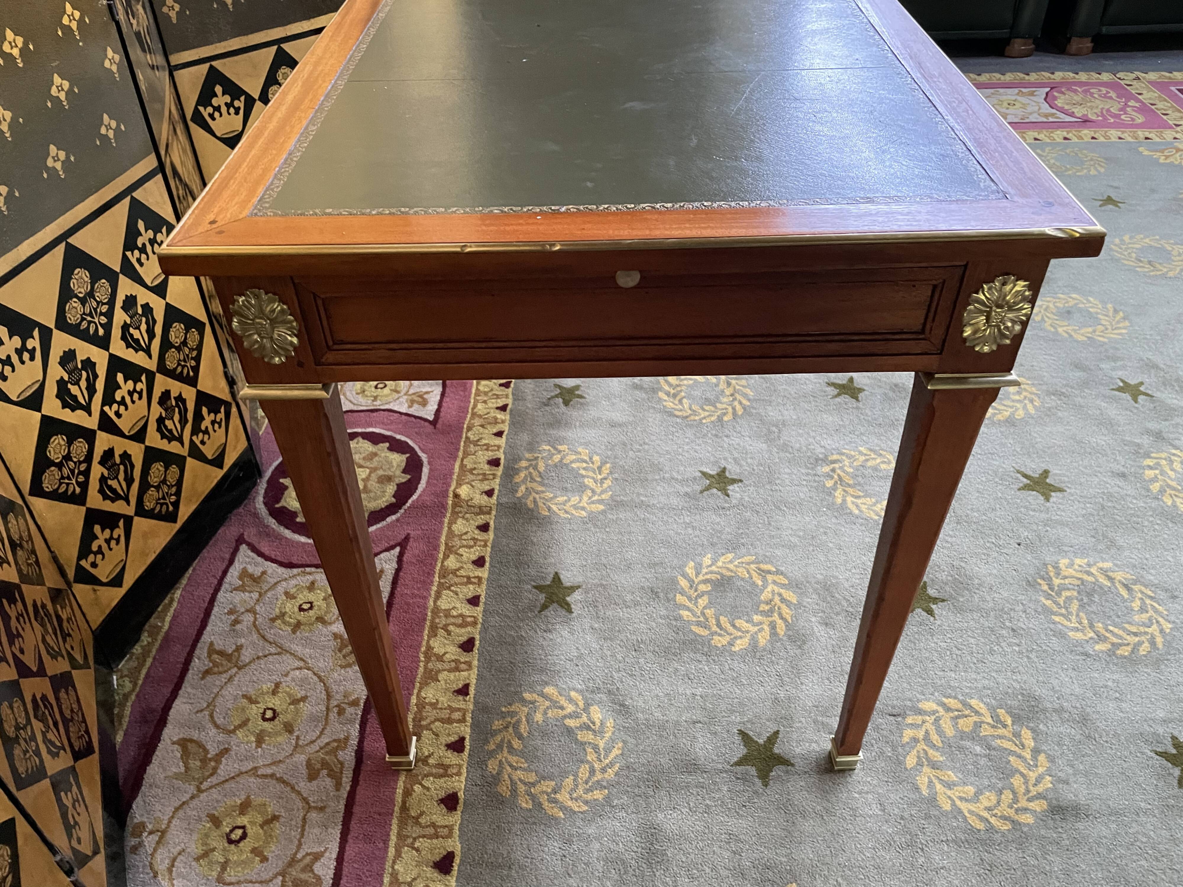 Flat desk in mahogany and leather style Louis XVI restored
