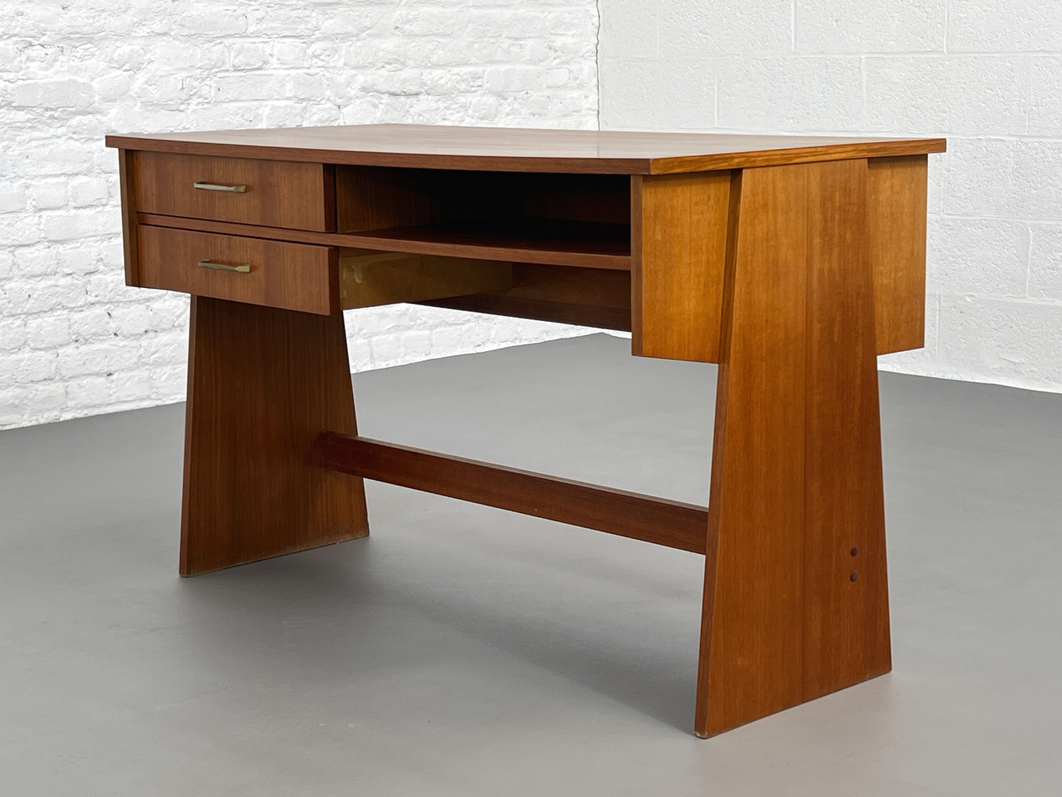 Modernist and double-sided office of the 50s - 60s