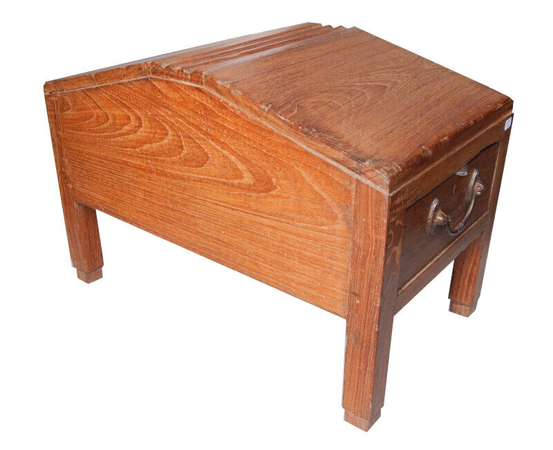 Former double schoolboy desk