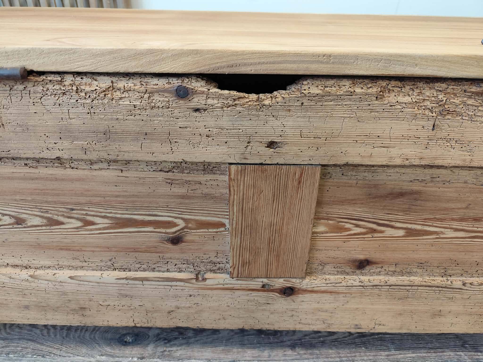 Storage chest
