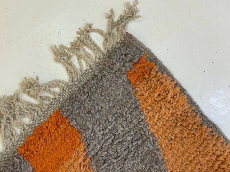 Handmade Moroccan rug 250cm x 150cm