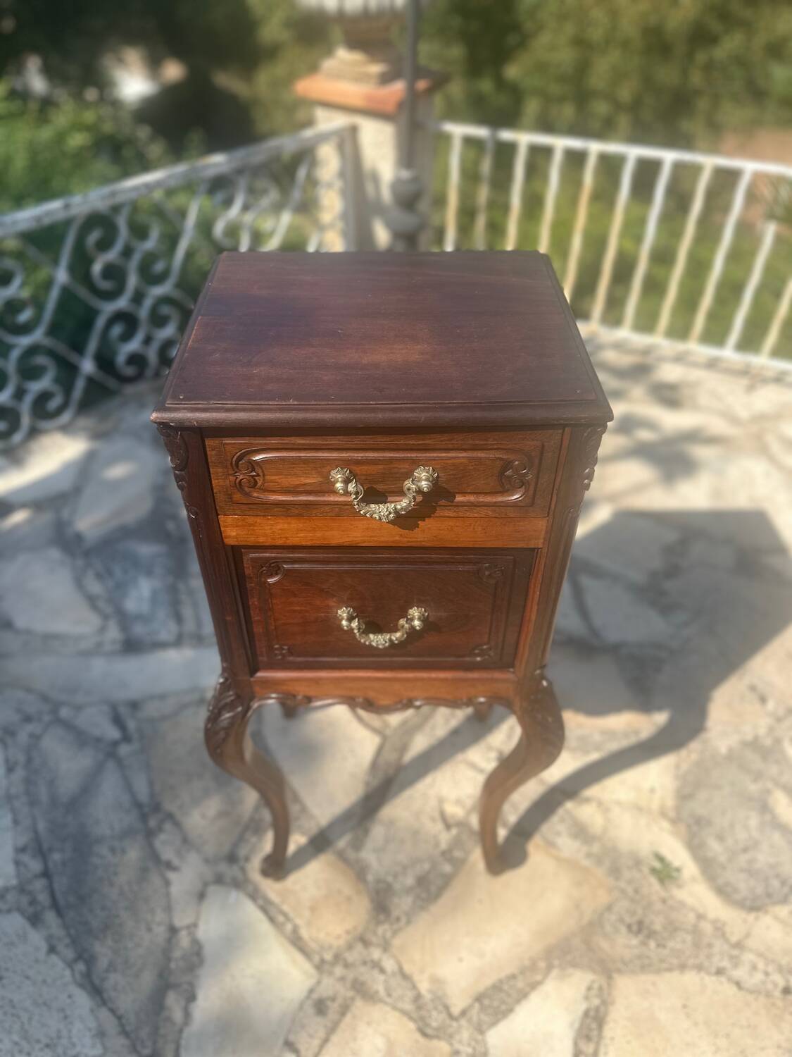 little Louis XV style flying table in rosewood, 19th century