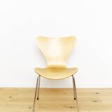 Arne Jacobsen Stuhl 3107 for Fritz Hansen